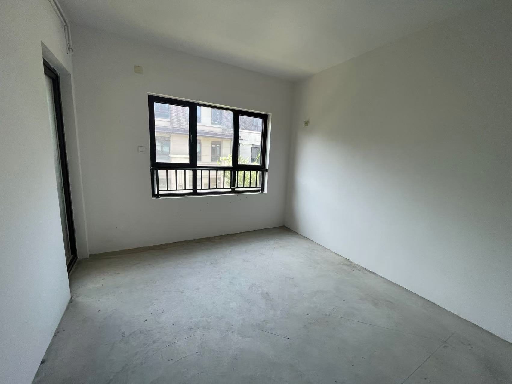 盛和九里香堤二期 5室3厅3卫 295.00m&sup2;