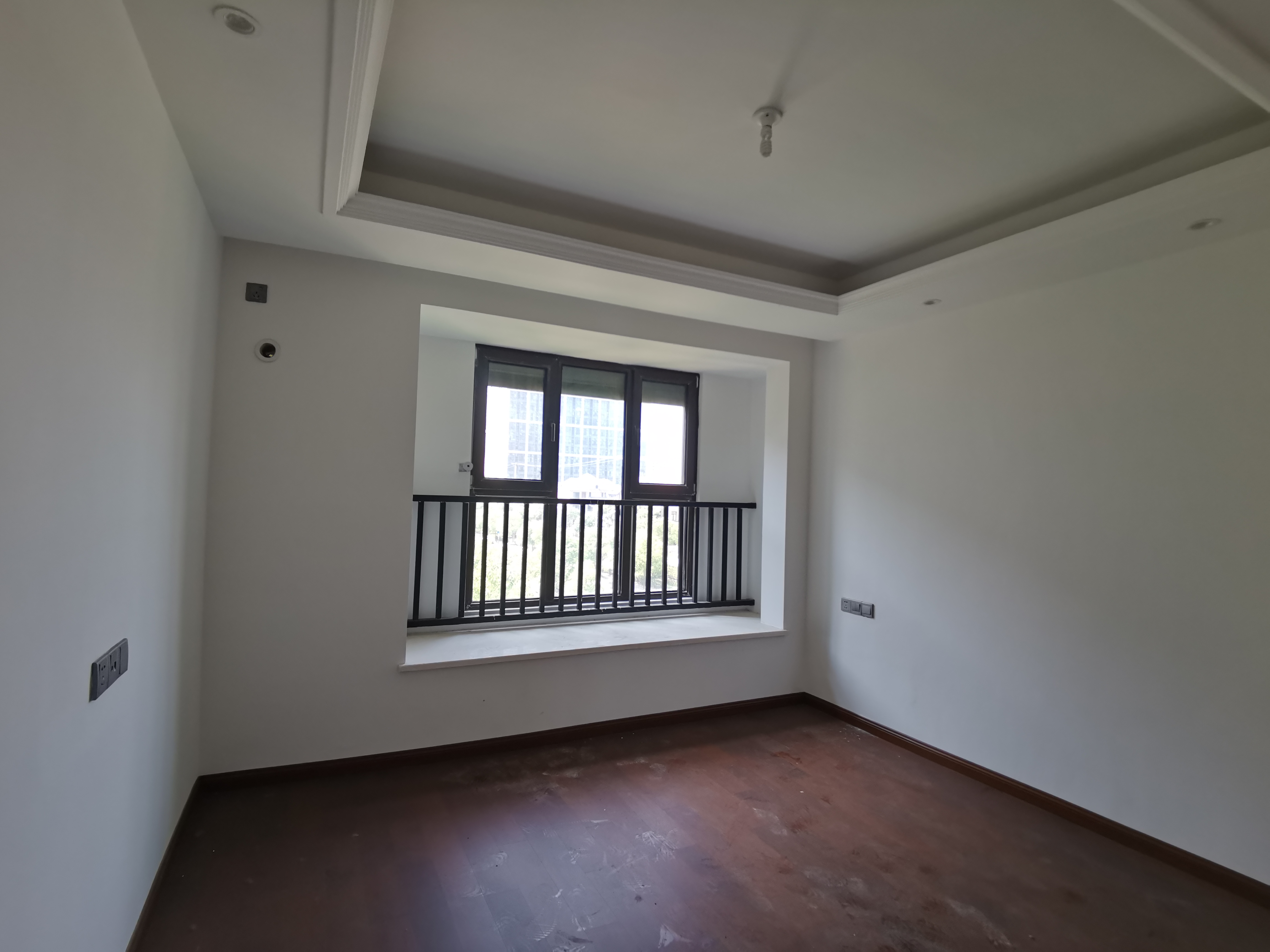 富力院士廷 4室2厅2卫 140.00m&sup2;