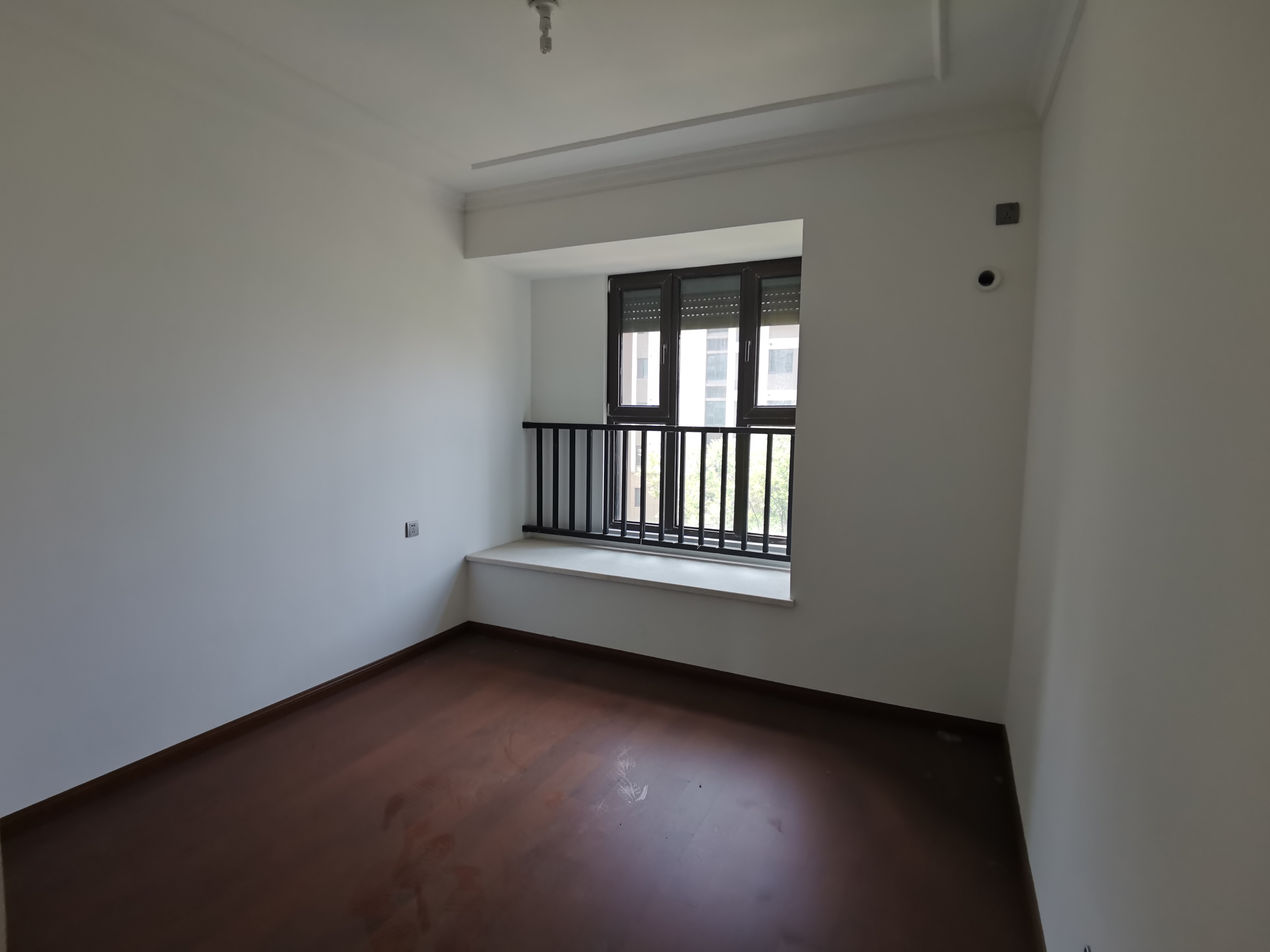 富力院士廷 4室2厅2卫 140.00m&sup2;