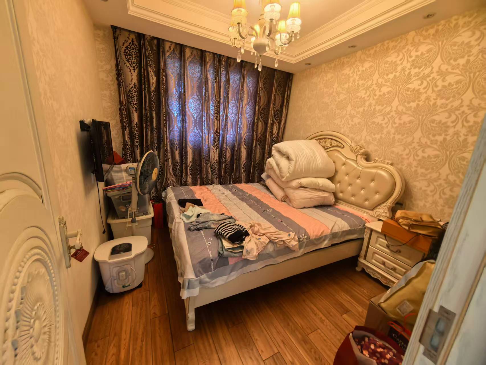 恒盛豪庭 3室2厅2卫 132m&sup2;