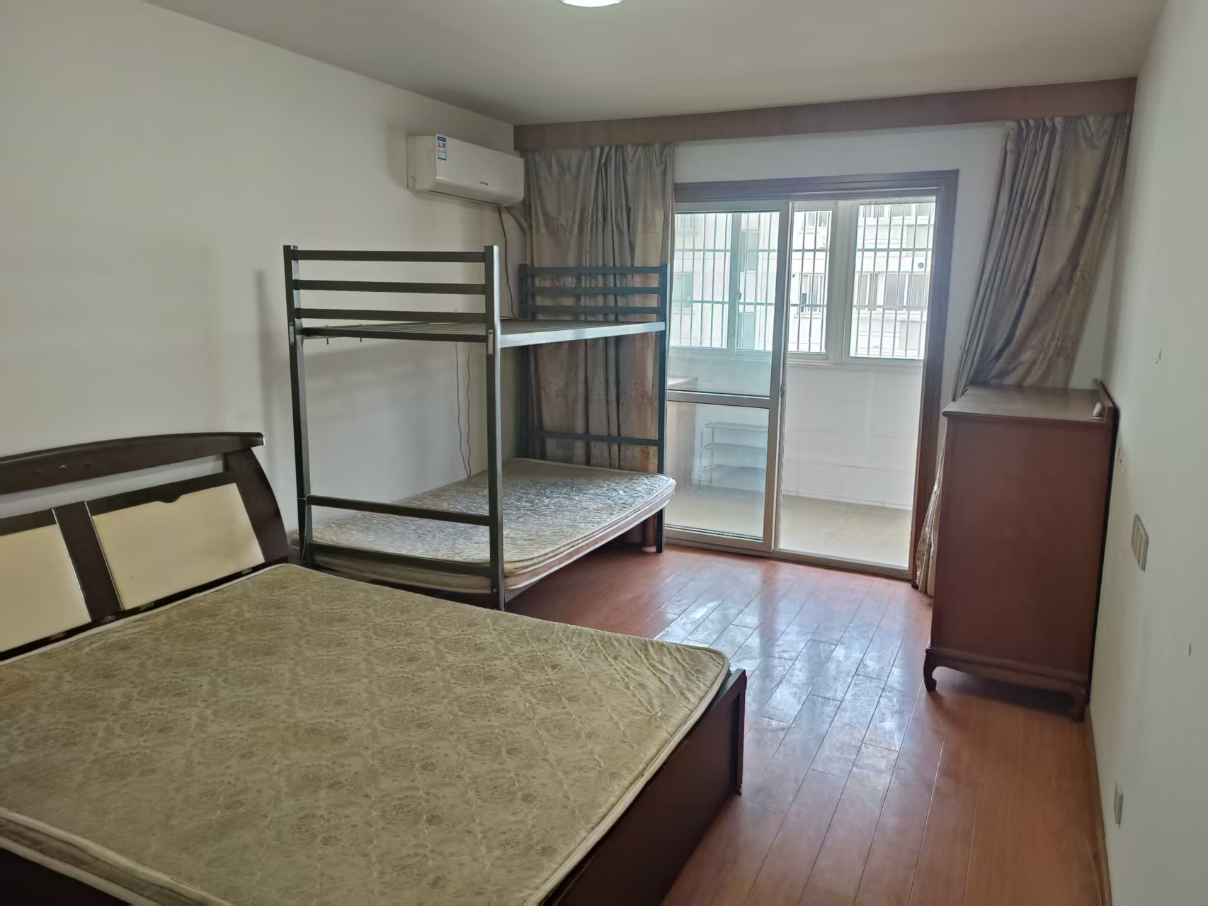 怡园新邸 2室2厅1卫 94.00m&sup2;