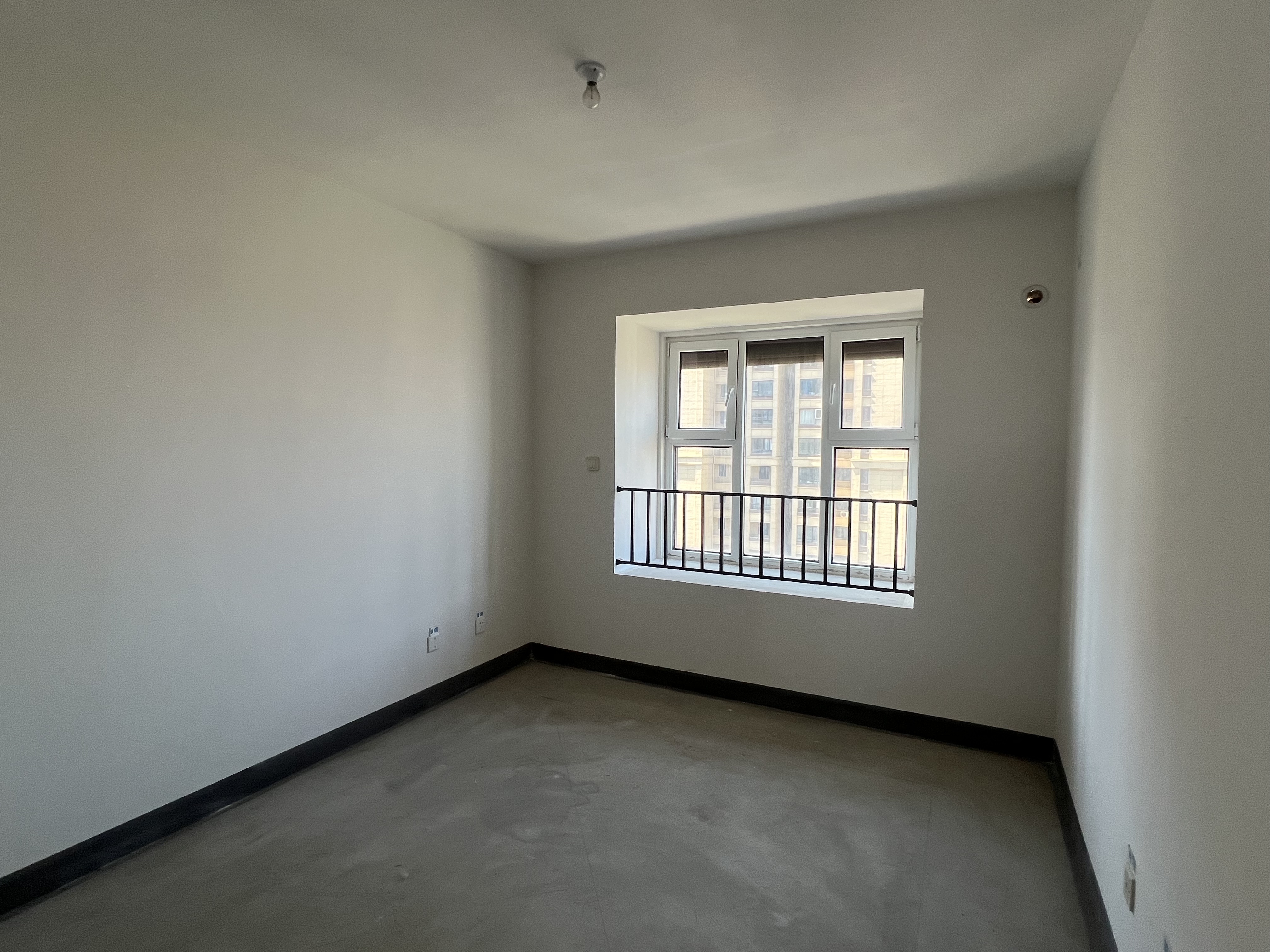 世茂新界 3室2厅1卫 90.53m&sup2;