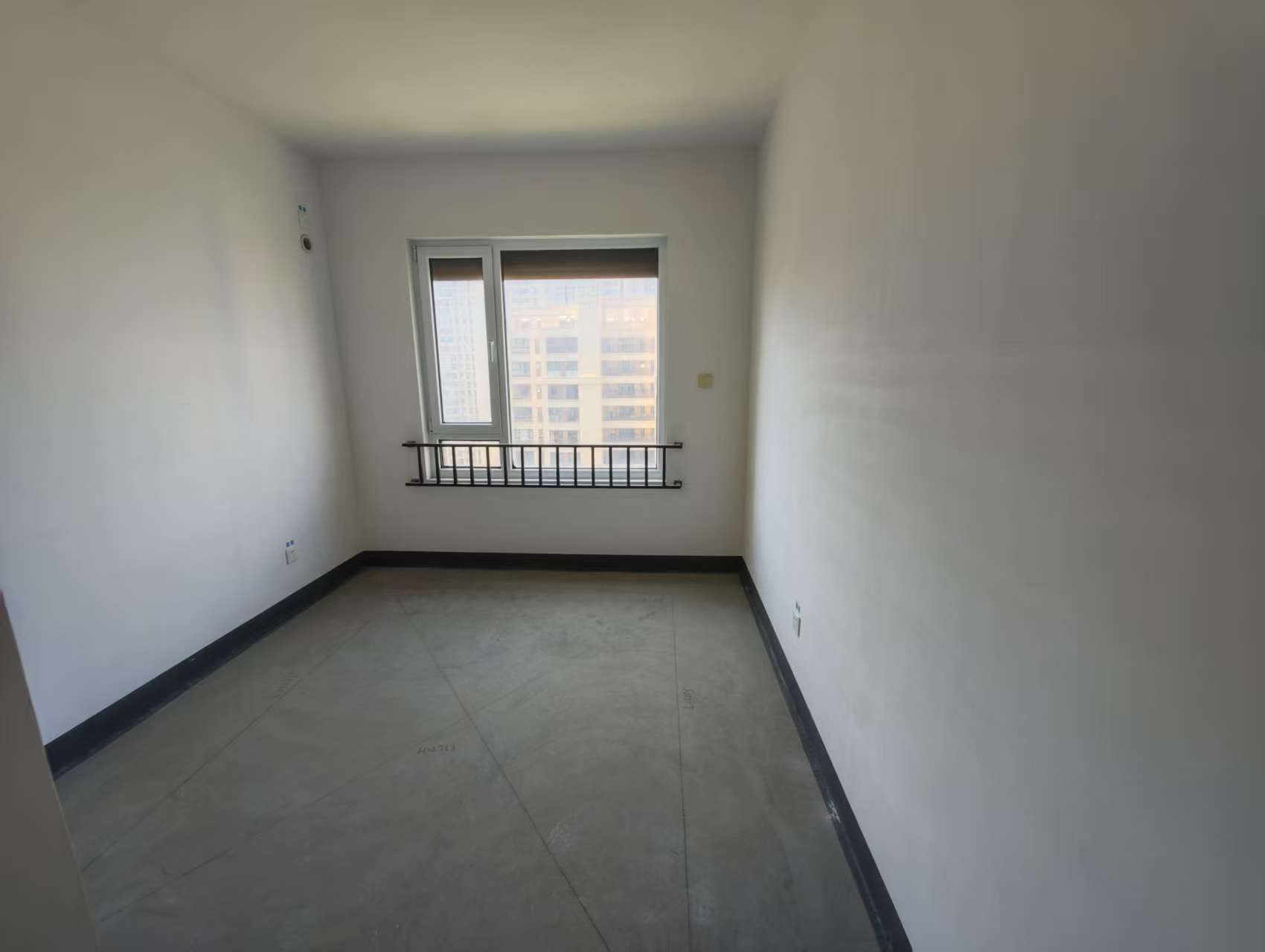 世茂新界 3室2厅2卫 90.00m&sup2;