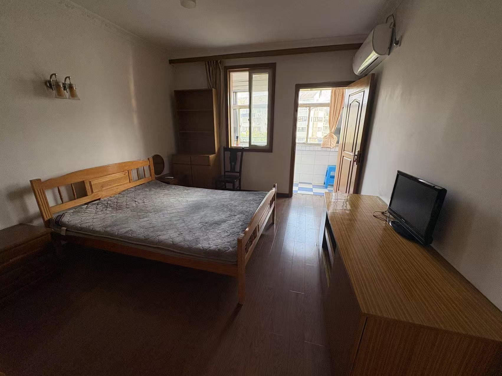 虹桥南村 2室1厅1卫 55m&sup2;