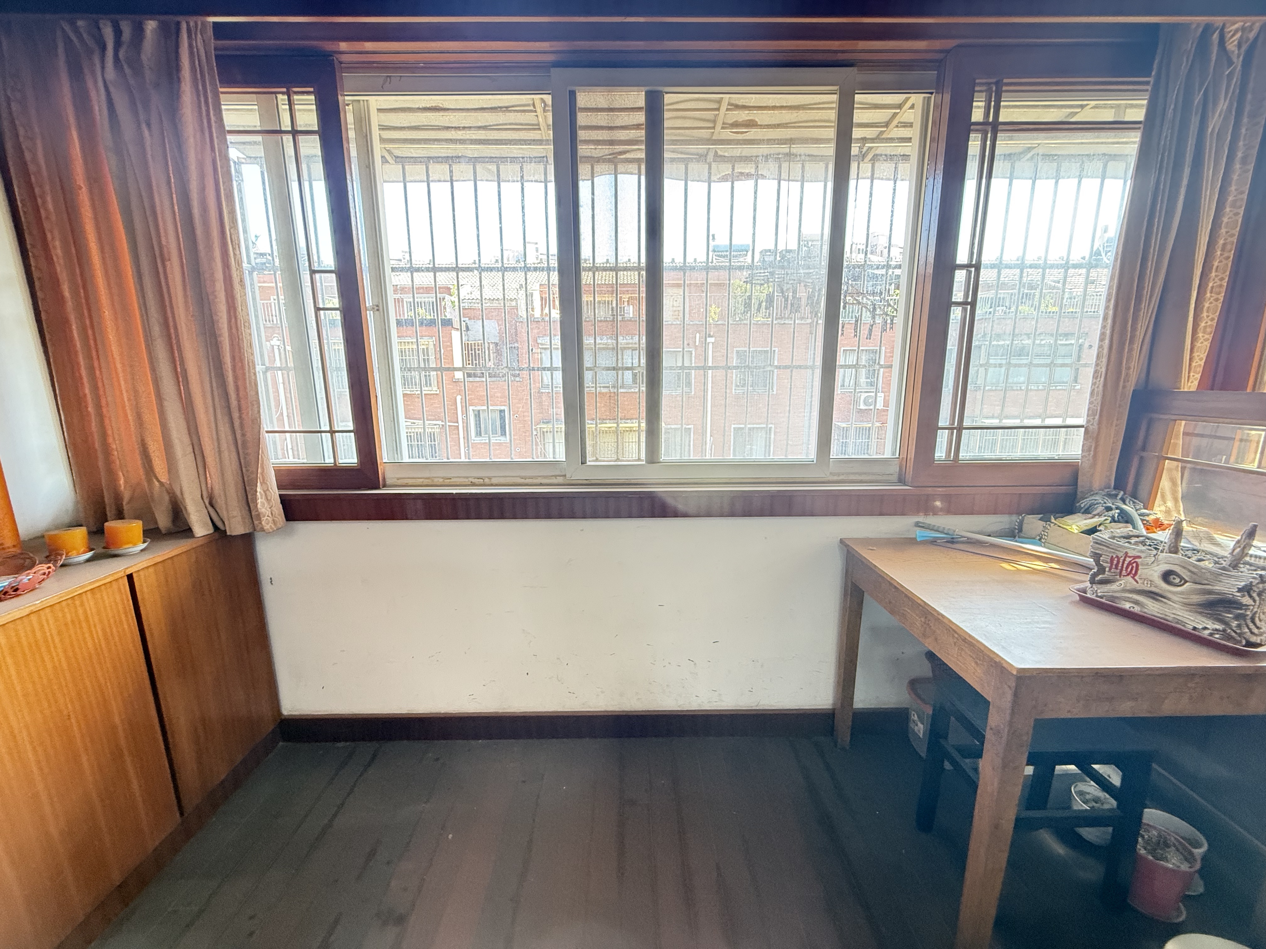 佳成花苑 3室2厅2卫 134.44m&sup2;