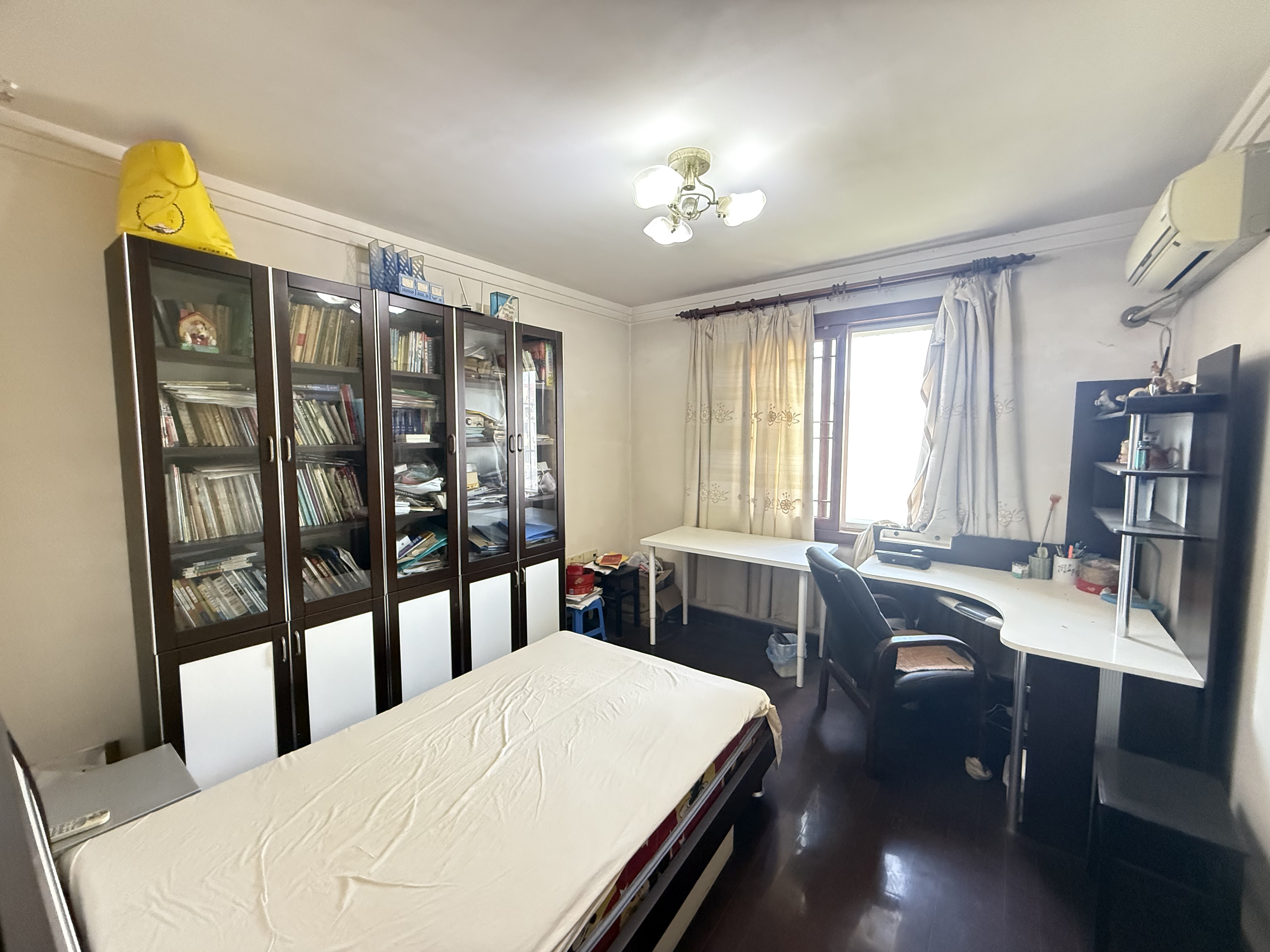 佳成花苑 3室2厅2卫 134.44m&sup2;