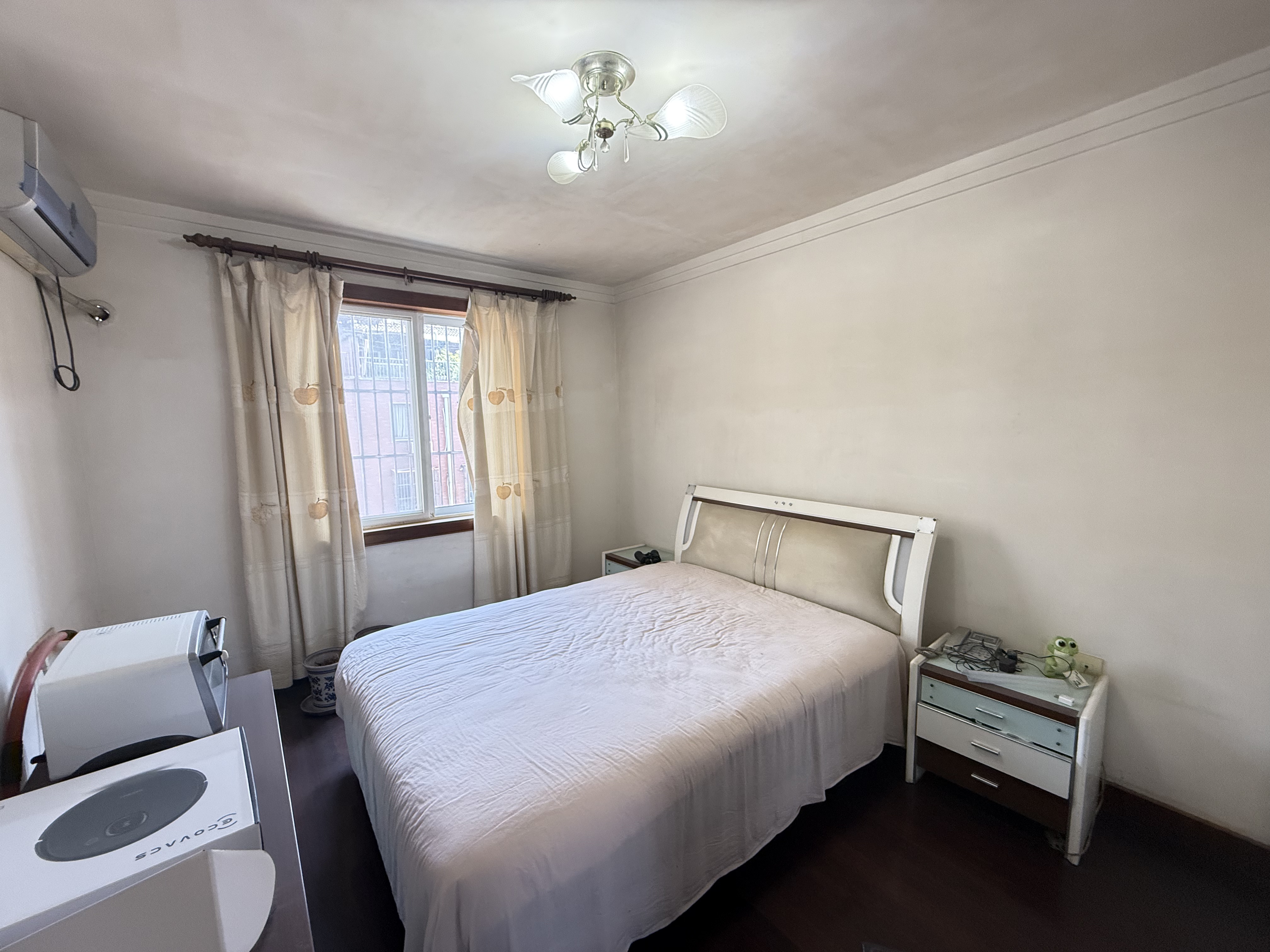 佳成花苑 3室2厅2卫 134.44m&sup2;