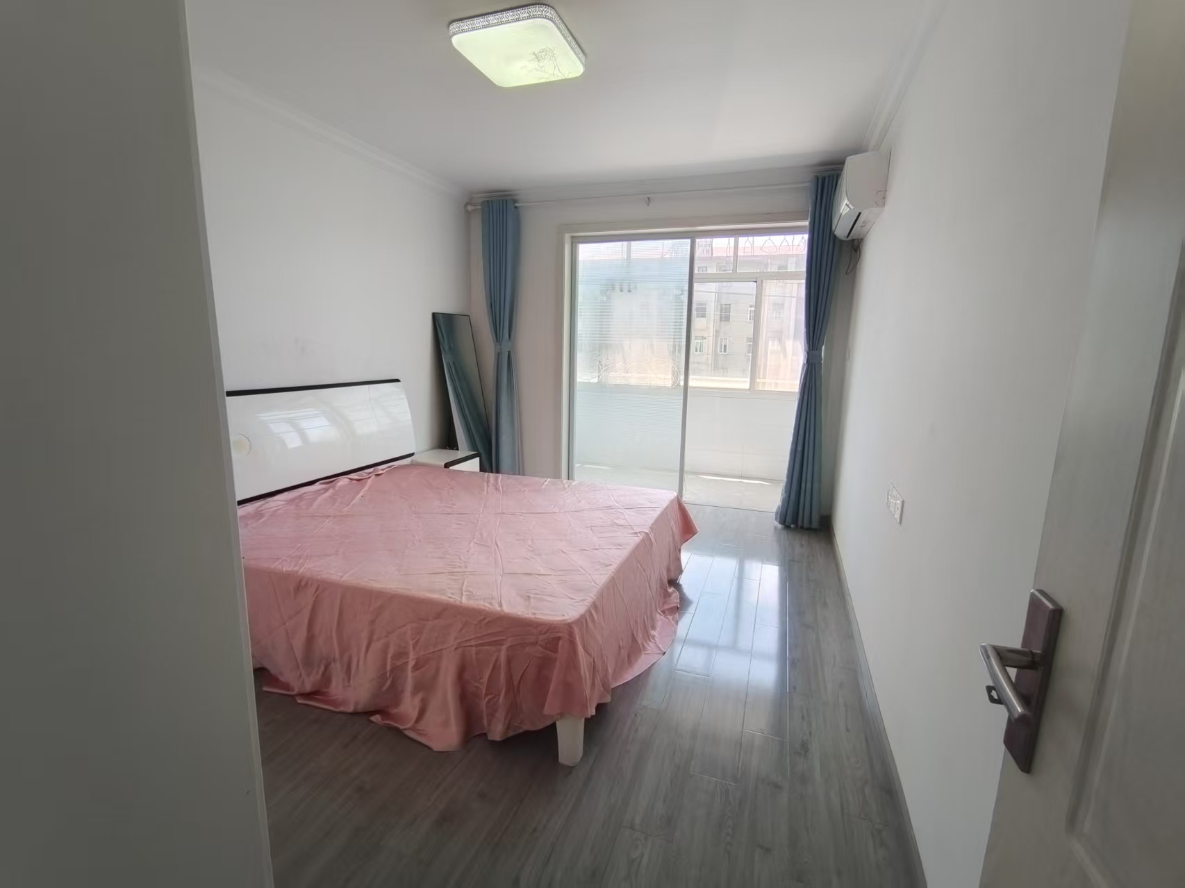 虹桥新村(朝霞路) 2室1厅1卫 65m&sup2;