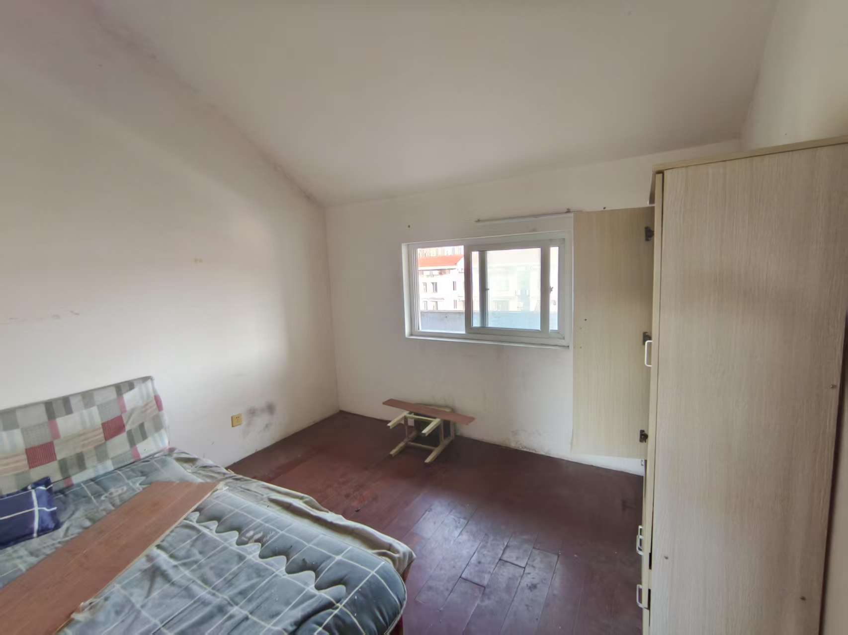 海港新村 3室1厅1卫 86m&sup2;