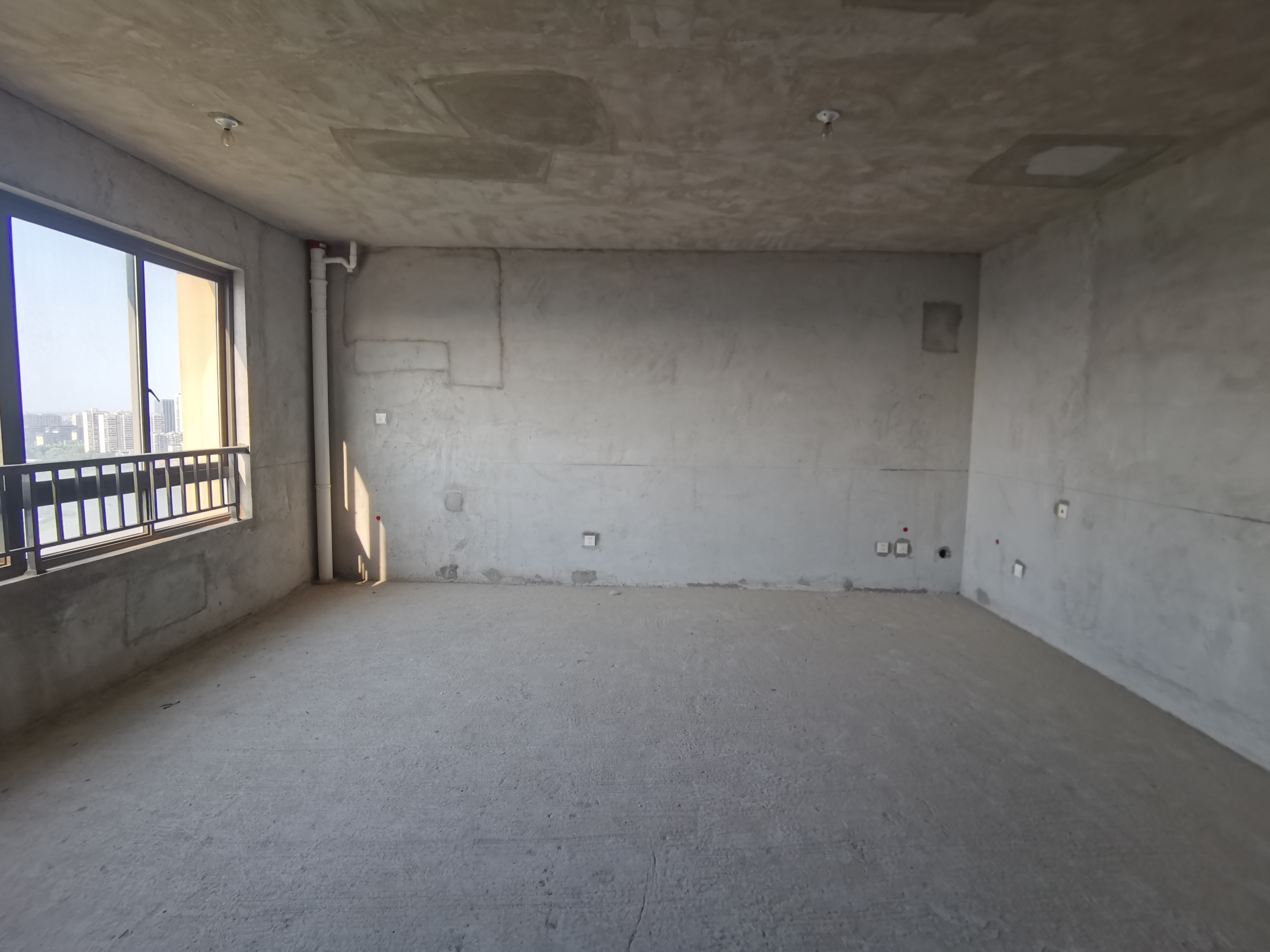 新瑞文化翡翠园 4室2厅2卫 173m²