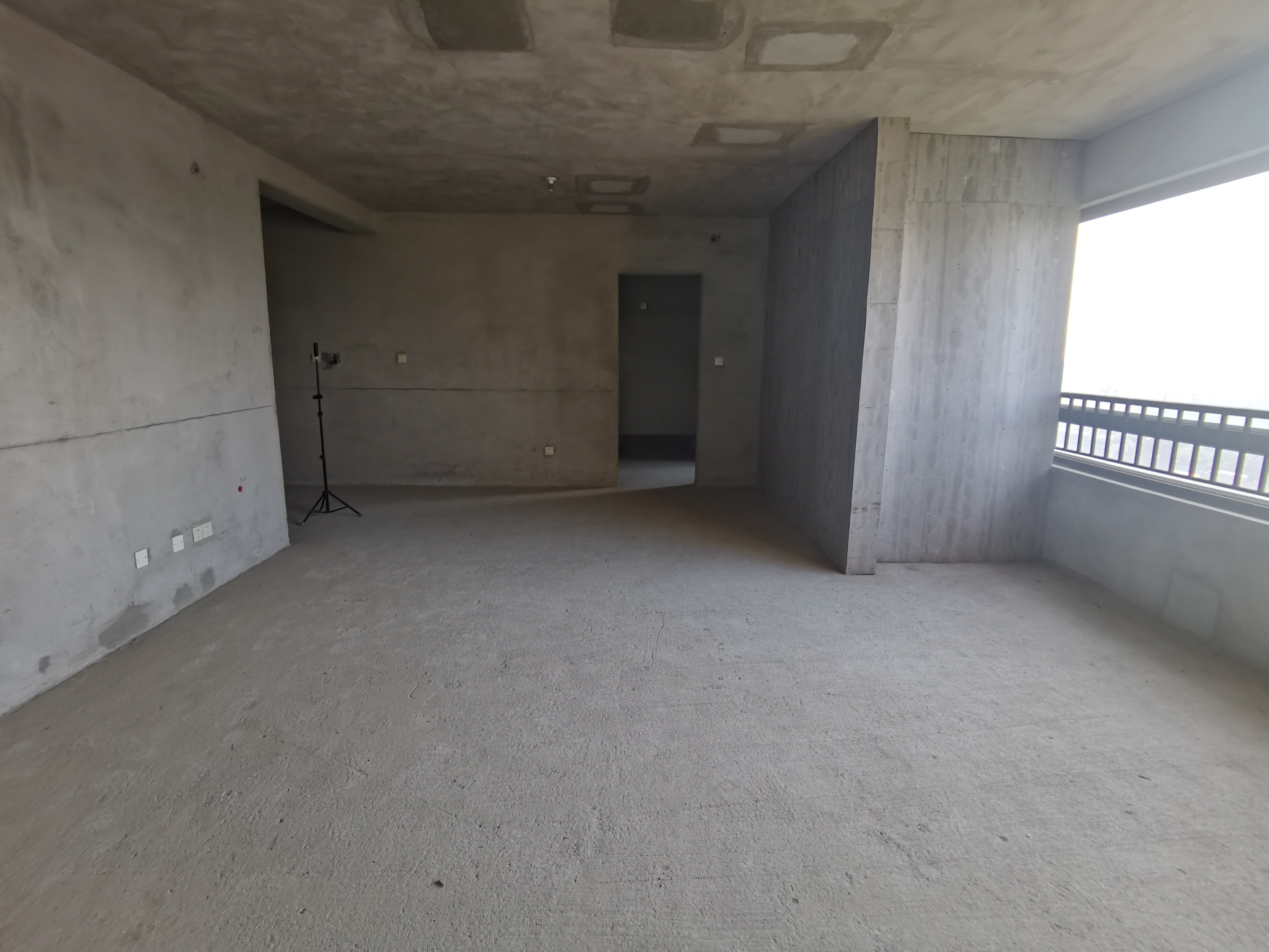 新瑞文化翡翠园 4室2厅2卫 173m&sup2;