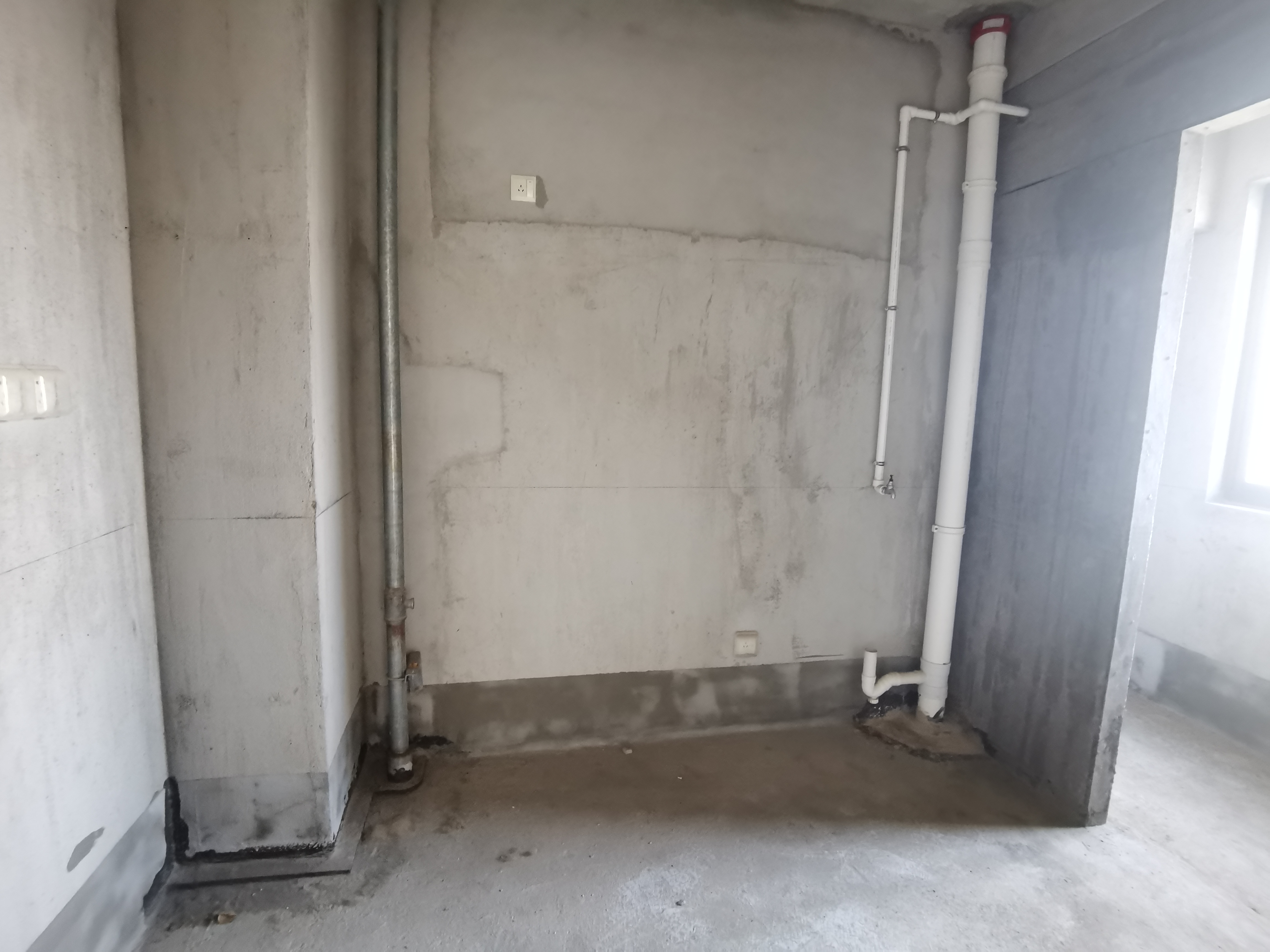新瑞文化翡翠园 4室2厅2卫 173m&sup2;