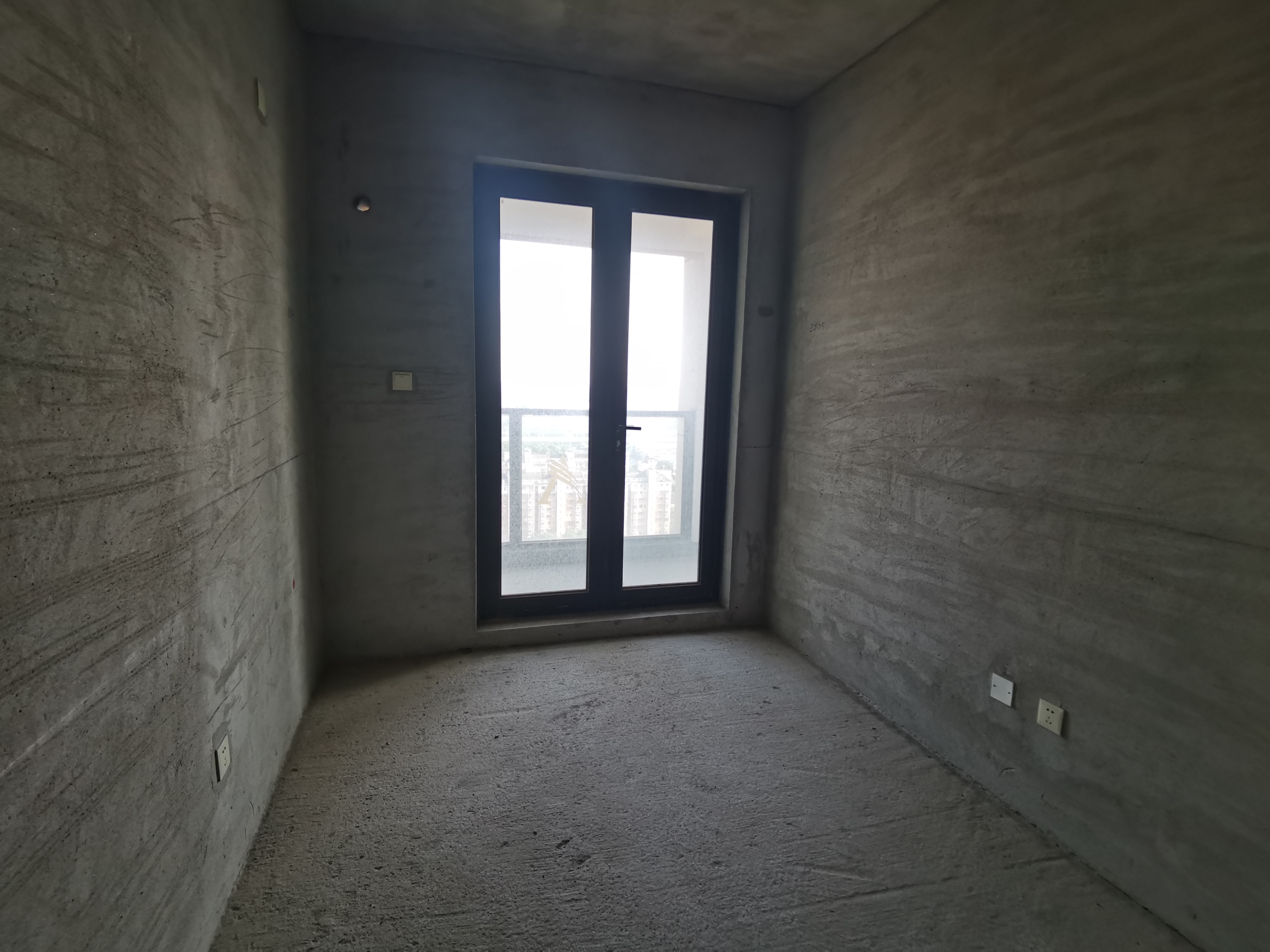 新瑞文化翡翠园 4室2厅2卫 173m&sup2;