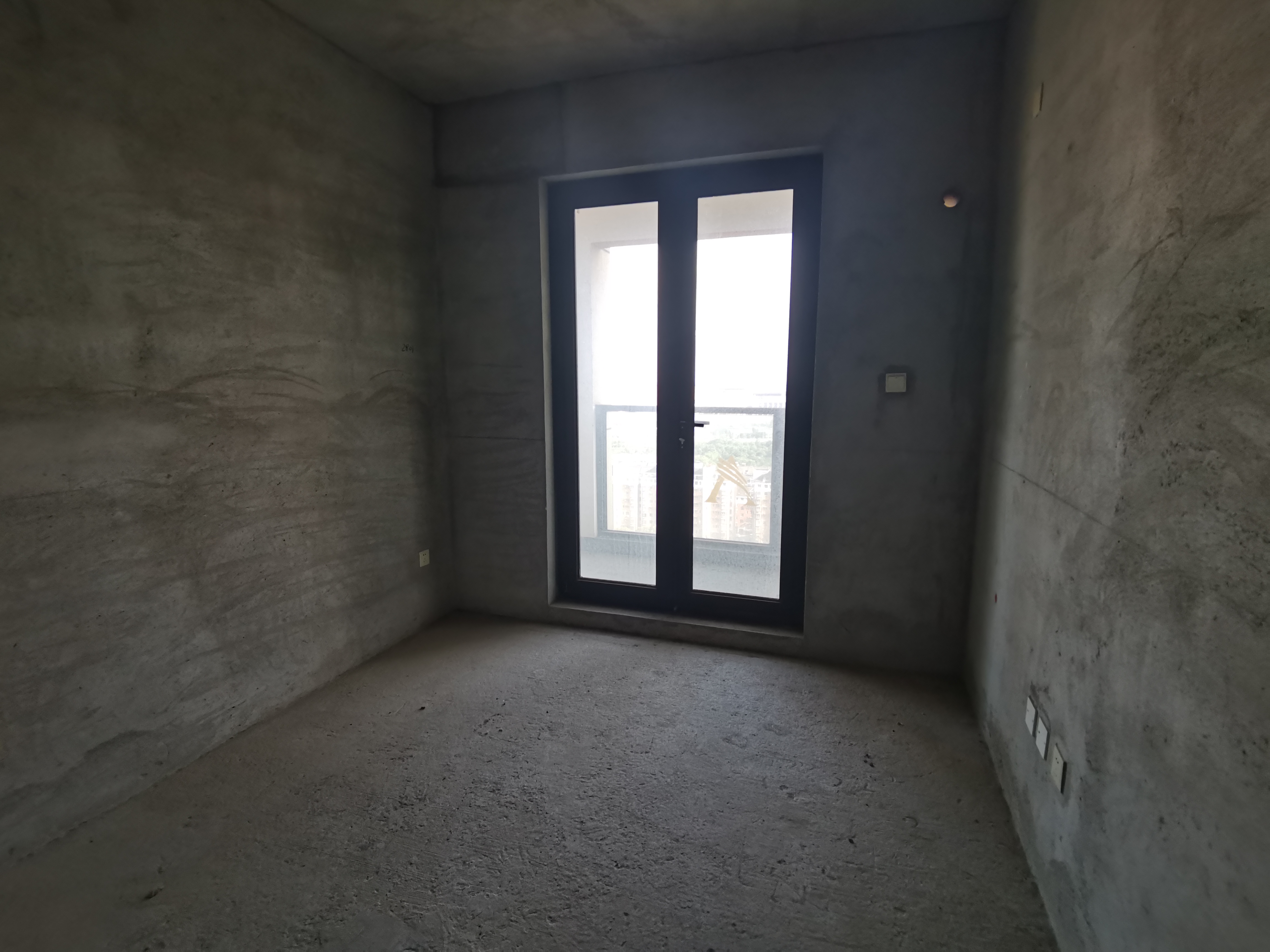 新瑞文化翡翠园 4室2厅2卫 173m&sup2;