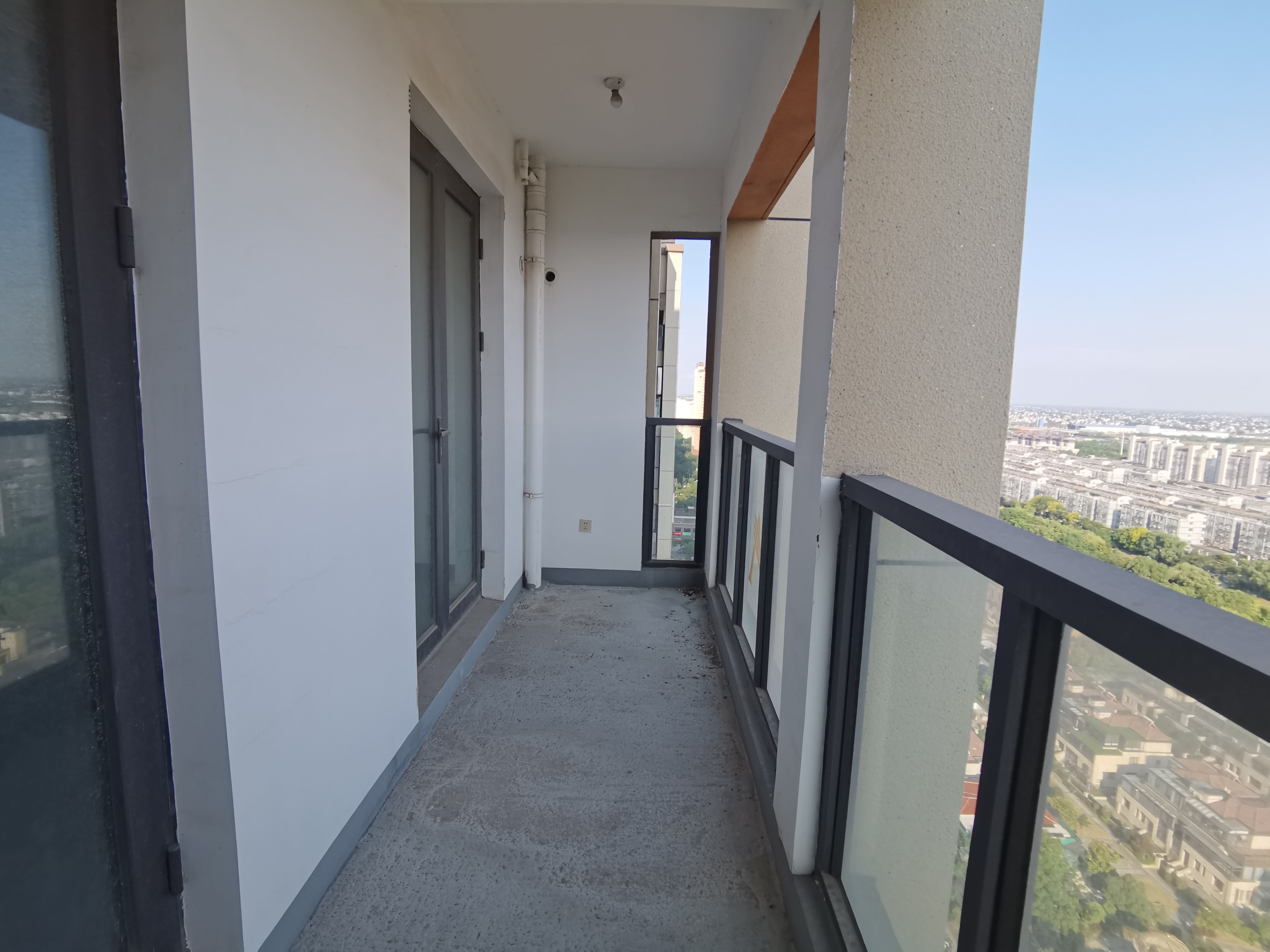 新瑞文化翡翠园 4室2厅2卫 173m&sup2;