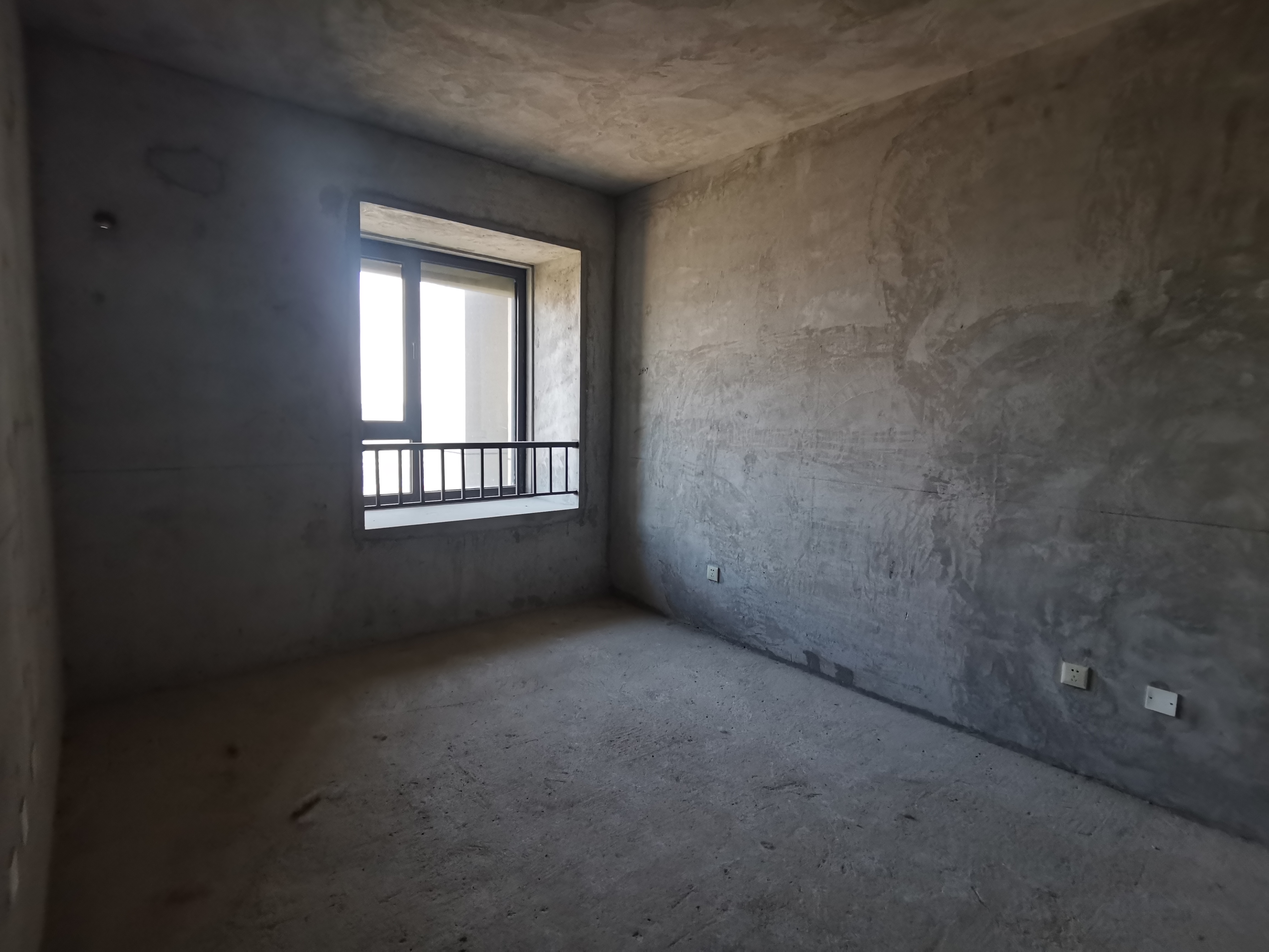 新瑞文化翡翠园 4室2厅2卫 173m&sup2;