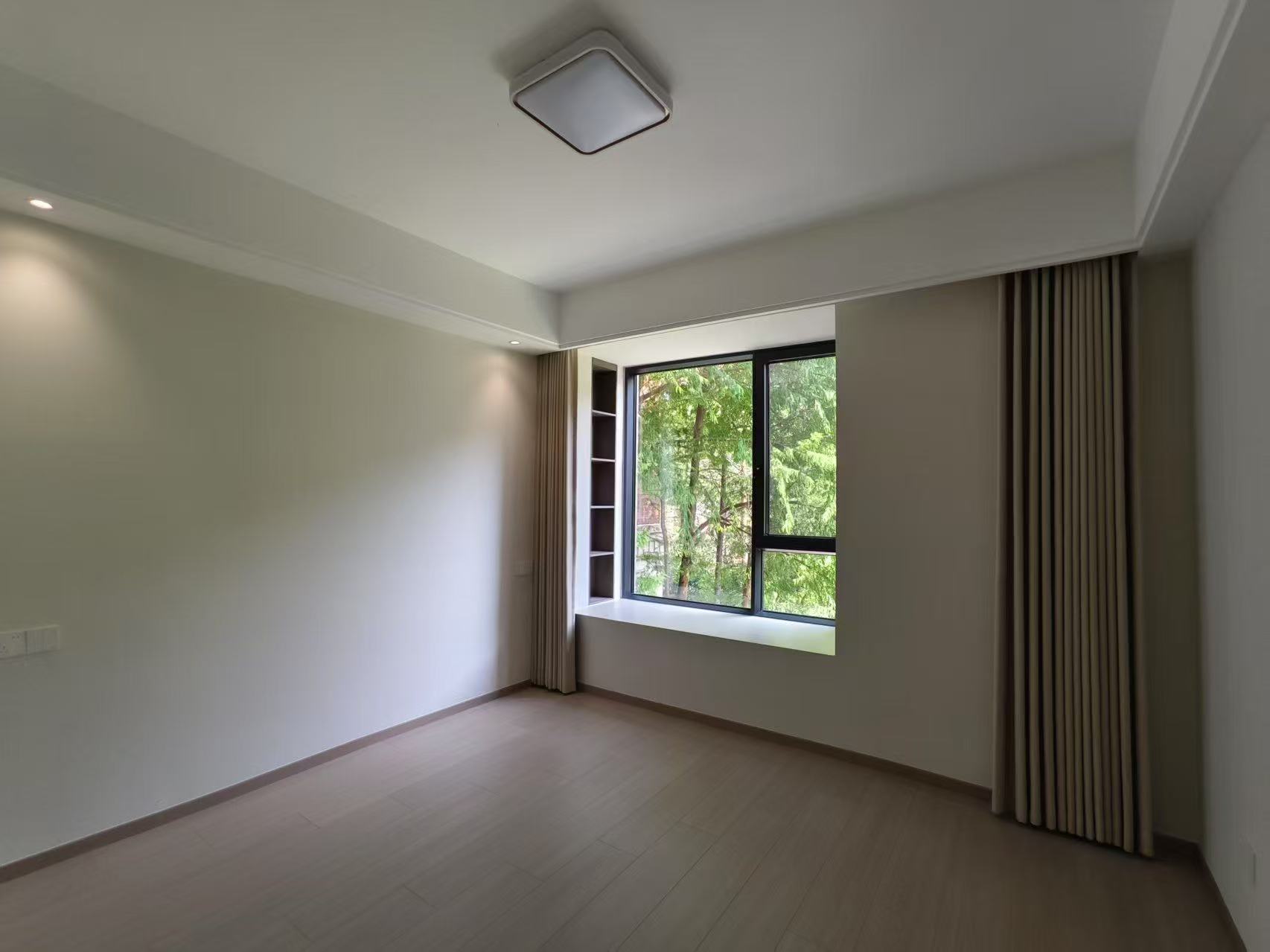 世茂公元 4室2厅2卫 138m&sup2;