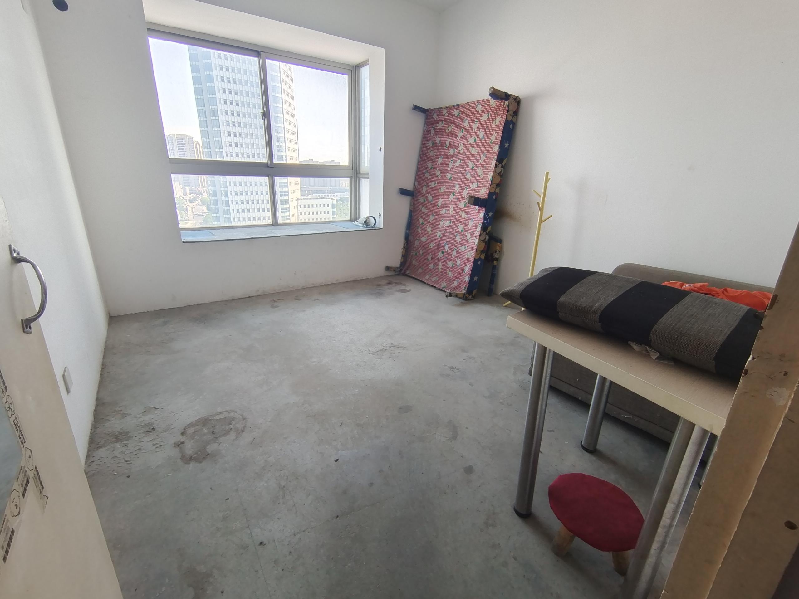 润华国际中心 3室2厅1卫 109m&sup2;