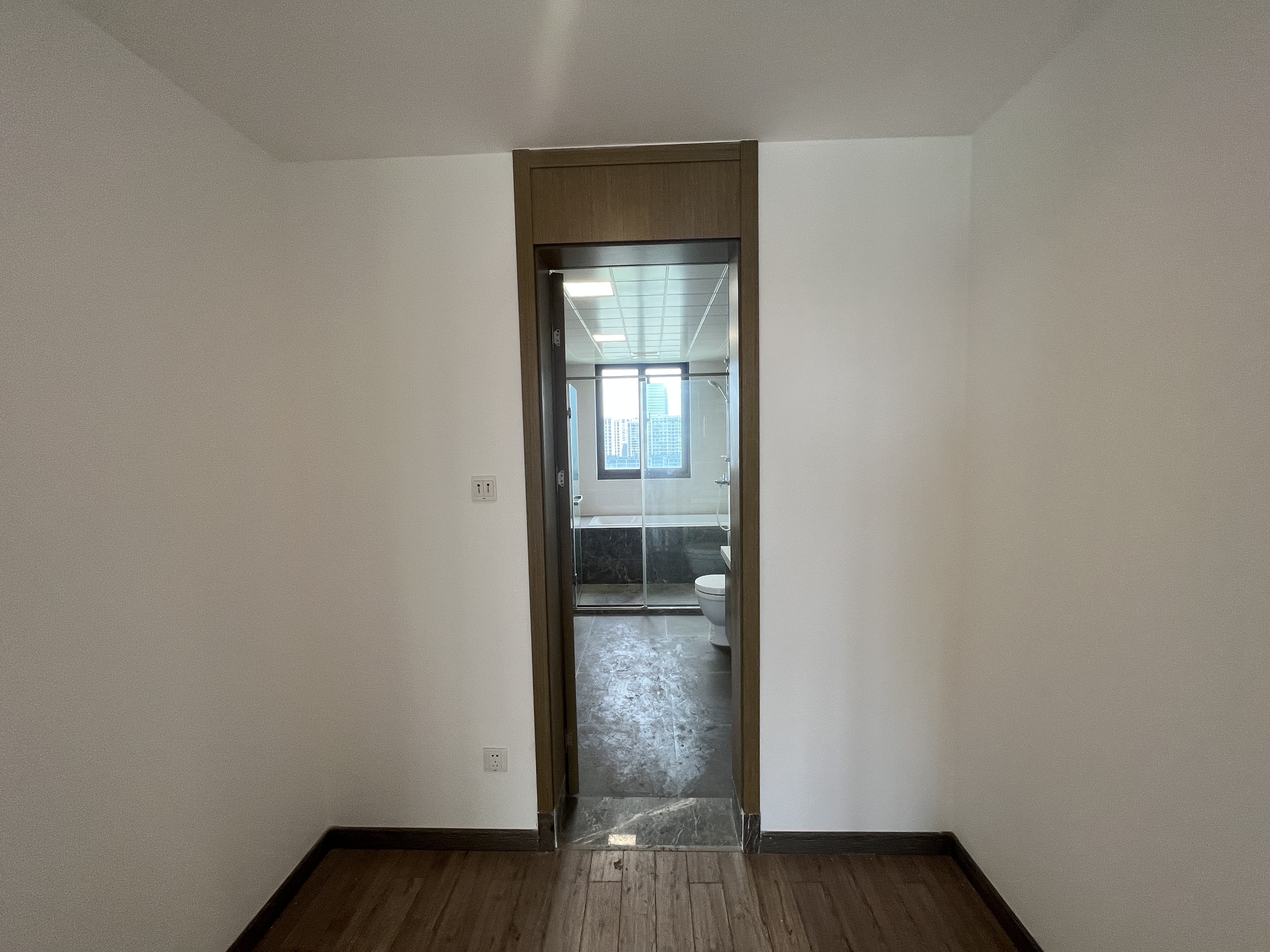 雅居乐鑫基中央公馆东区 4室2厅2卫 182.27m&sup2;