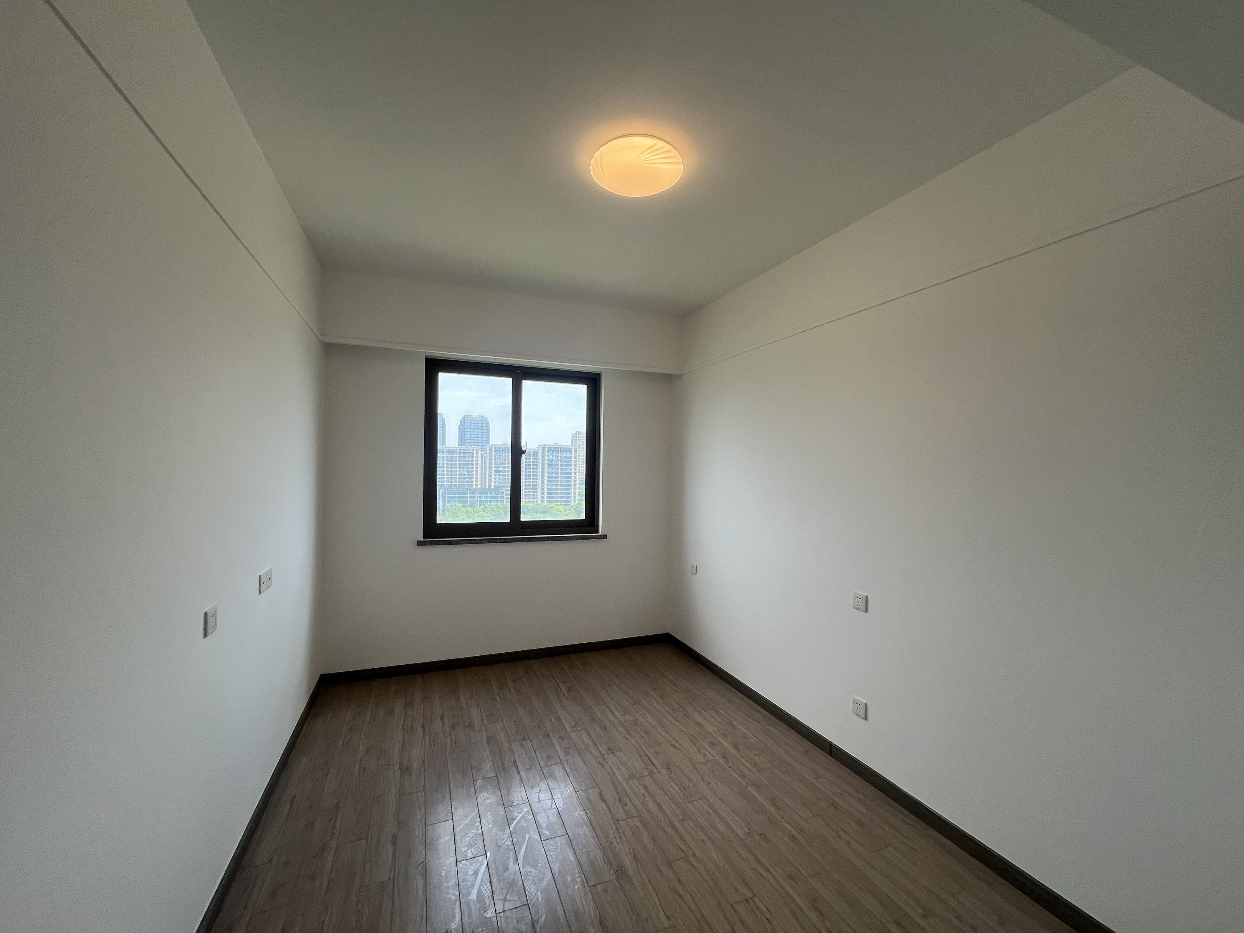 雅居乐鑫基中央公馆东区 4室2厅2卫 182.27m&sup2;