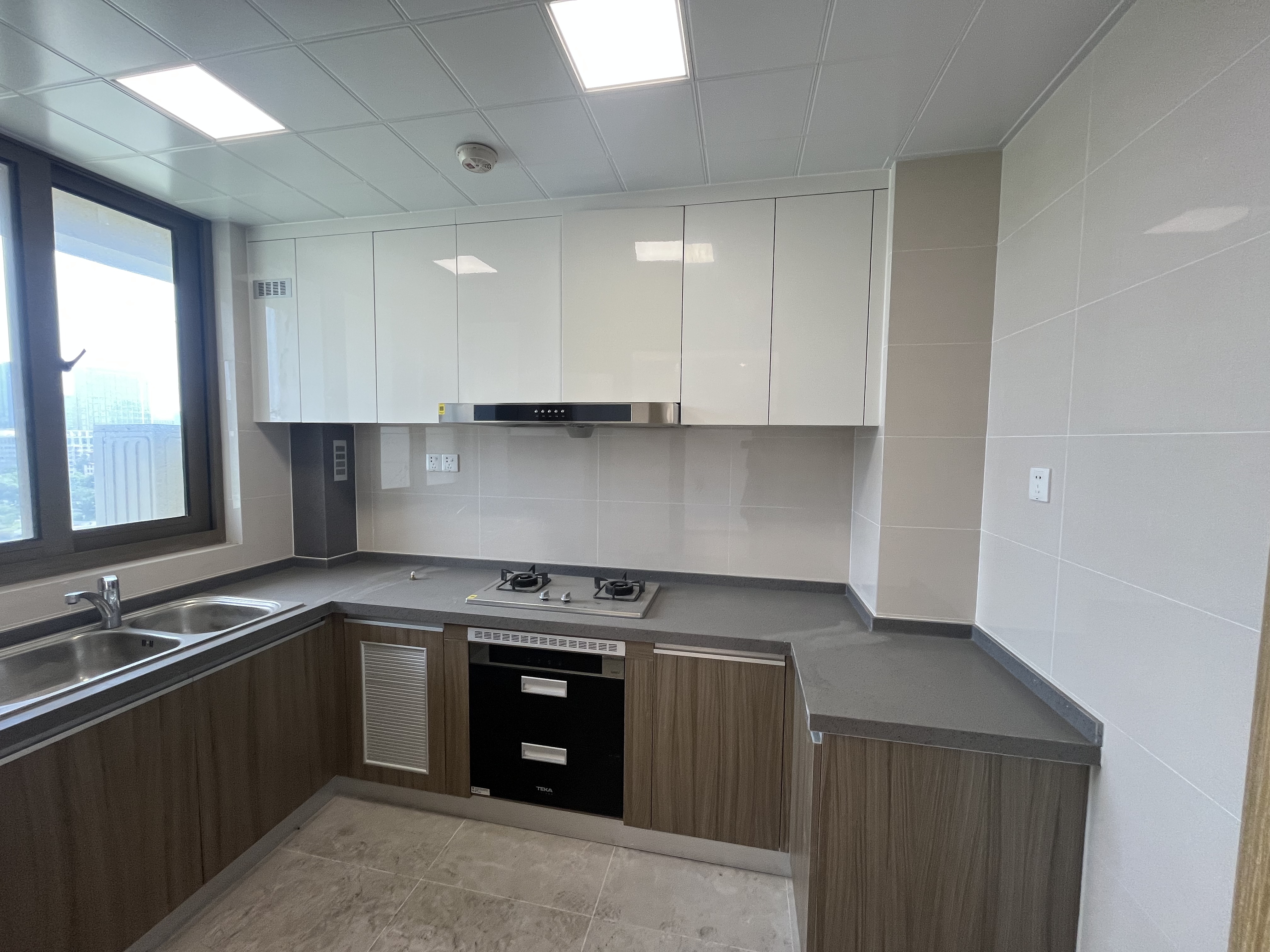 雅居乐鑫基中央公馆东区 4室2厅2卫 182.27m&sup2;