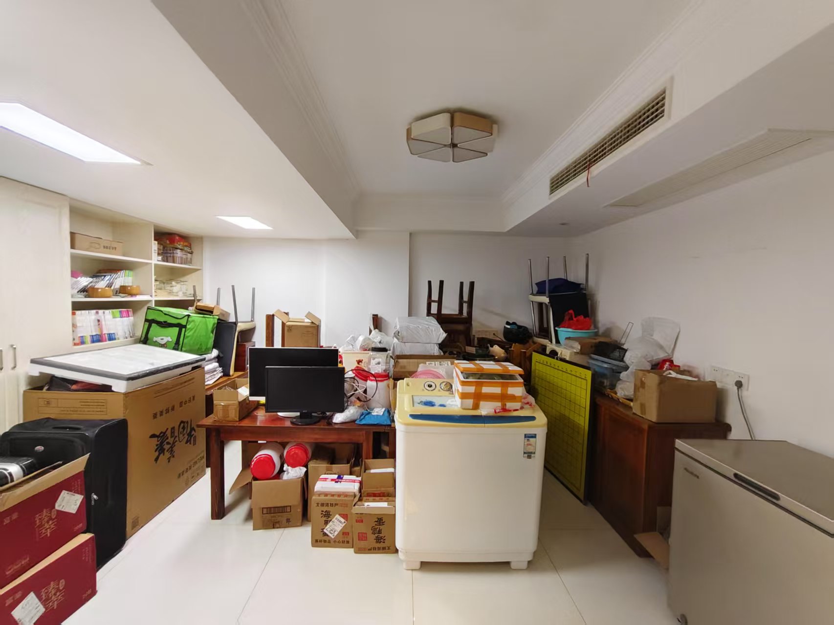 金恒家园 3室2厅2卫 170m&sup2;
