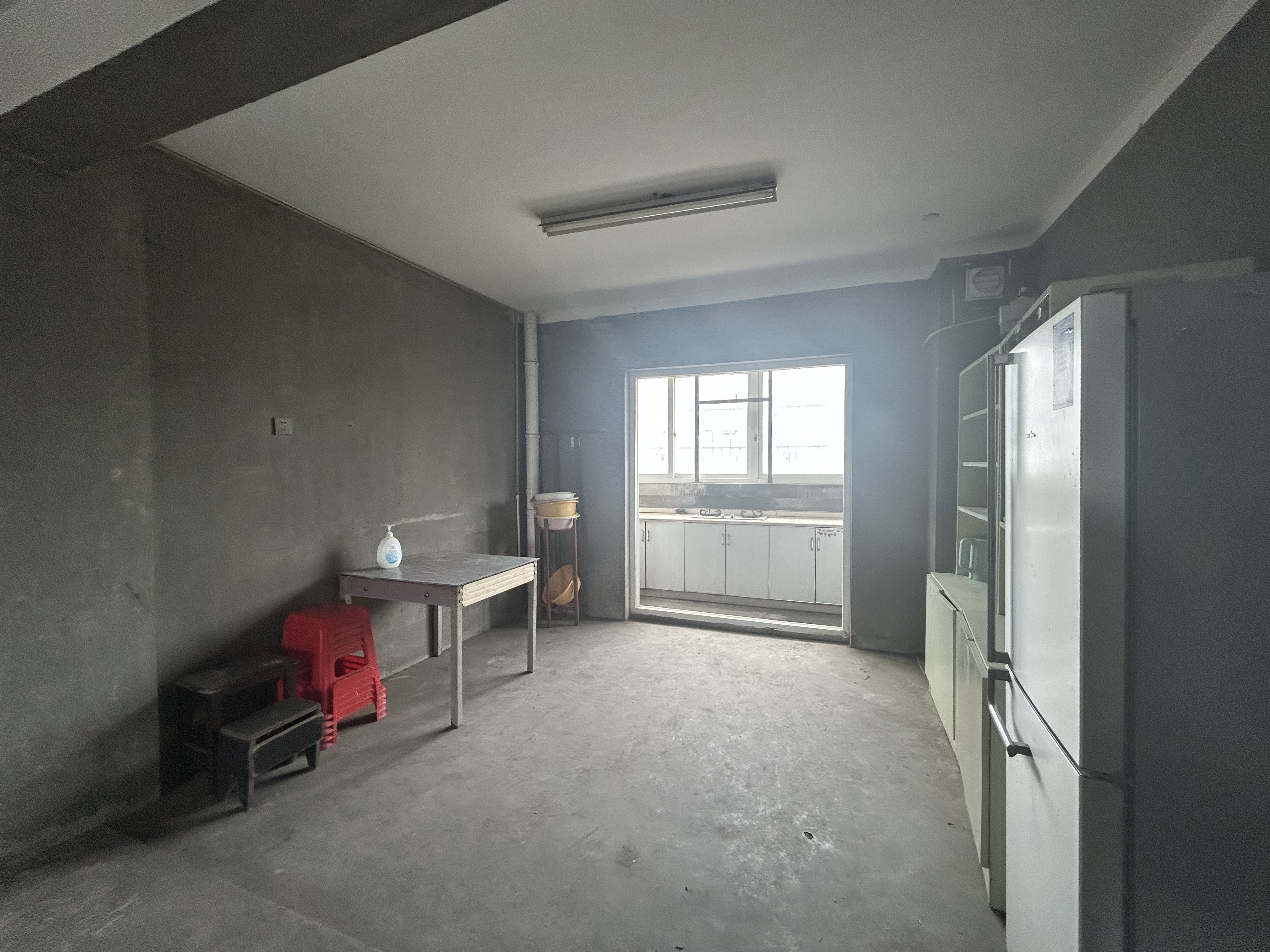 天山花苑西区 3室2厅2卫 145m&sup2;