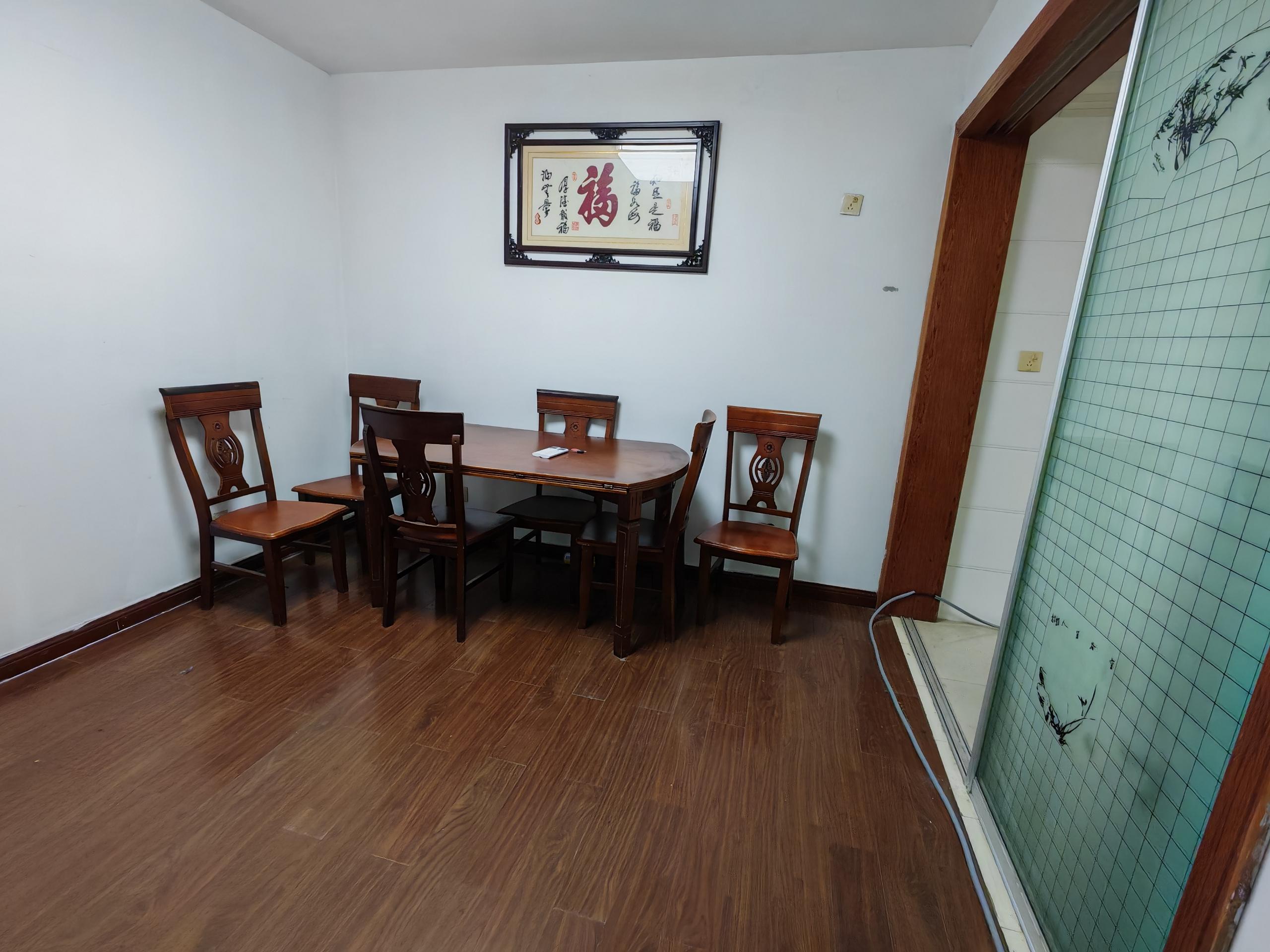 天山花苑西区 2室2厅1卫 80m&sup2;