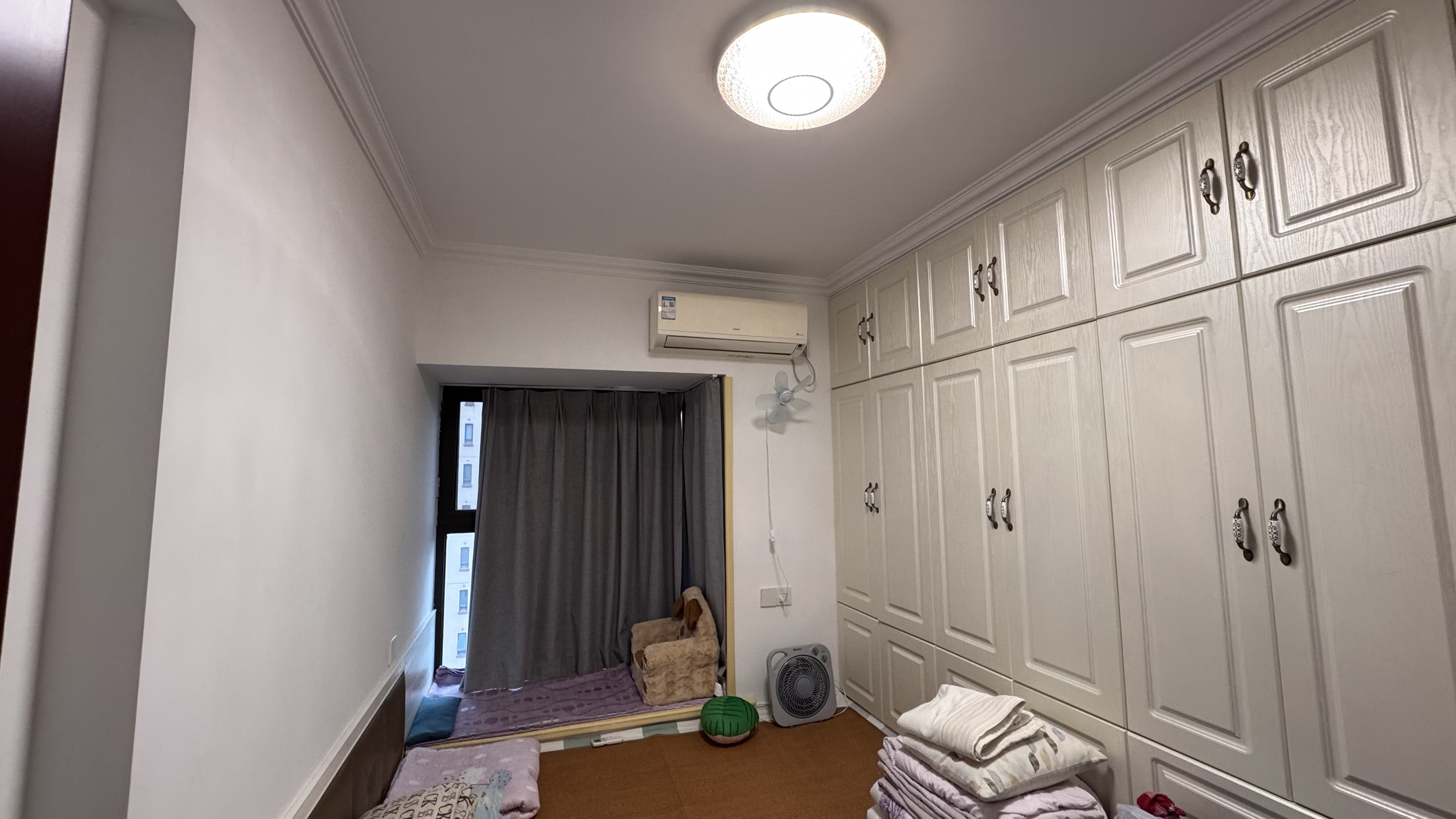 华强城三期 3室2厅2卫 117m&sup2;