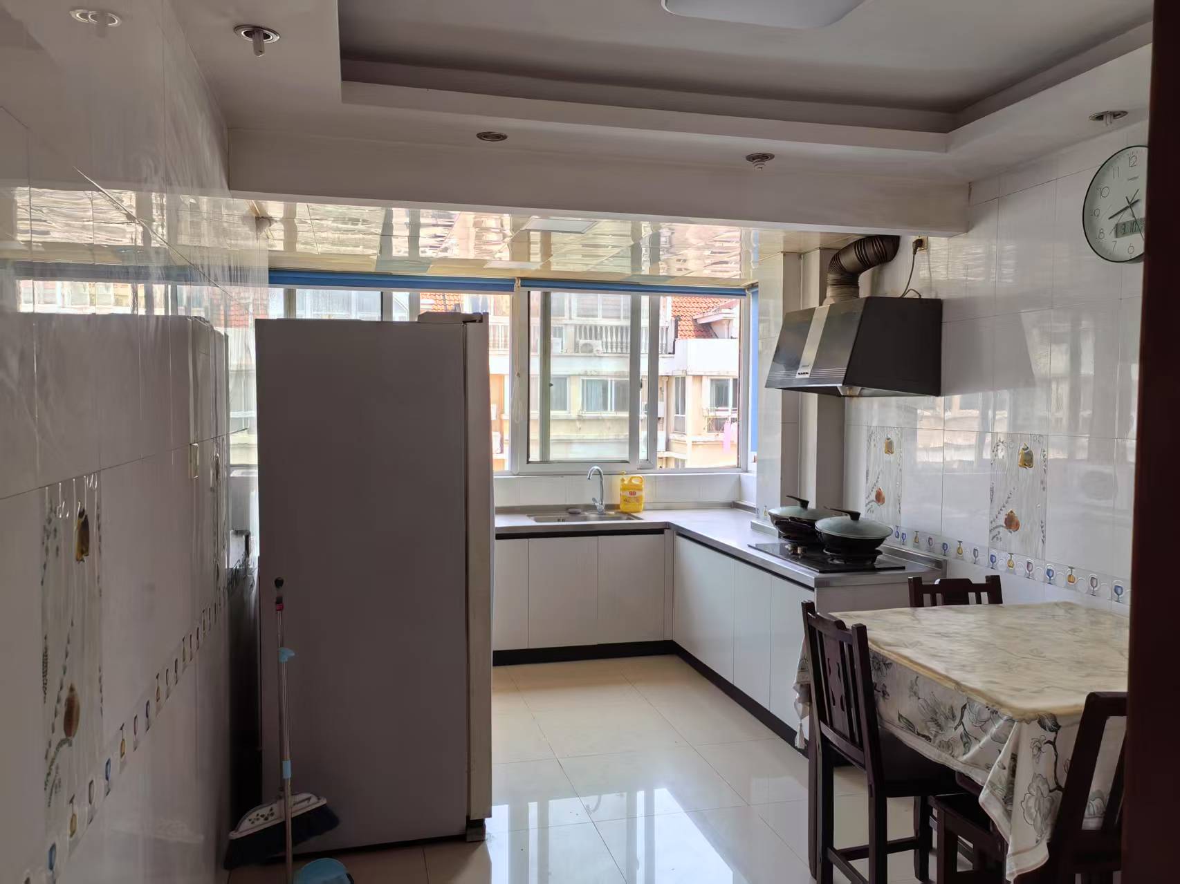 春晖花园 4室2厅2卫 158m&sup2;