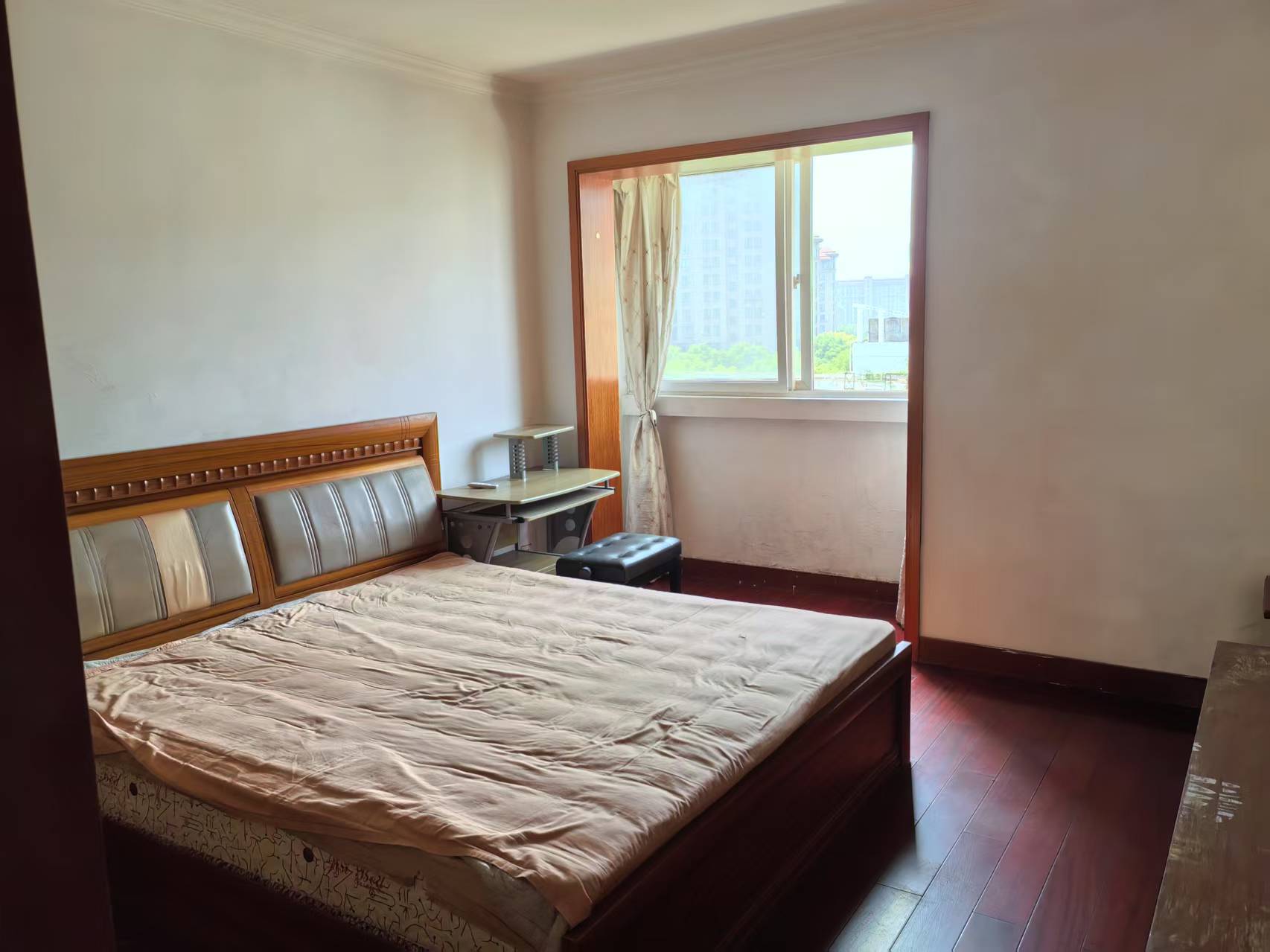 春晖花园 4室2厅2卫 158m&sup2;