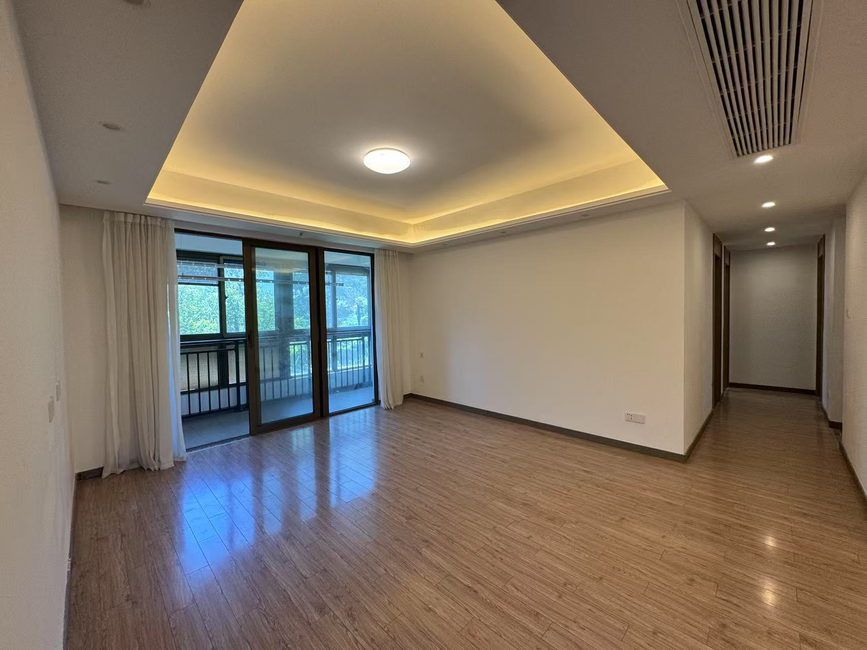 雅居乐鑫基中央公馆 4室2厅2卫 145m&sup2;