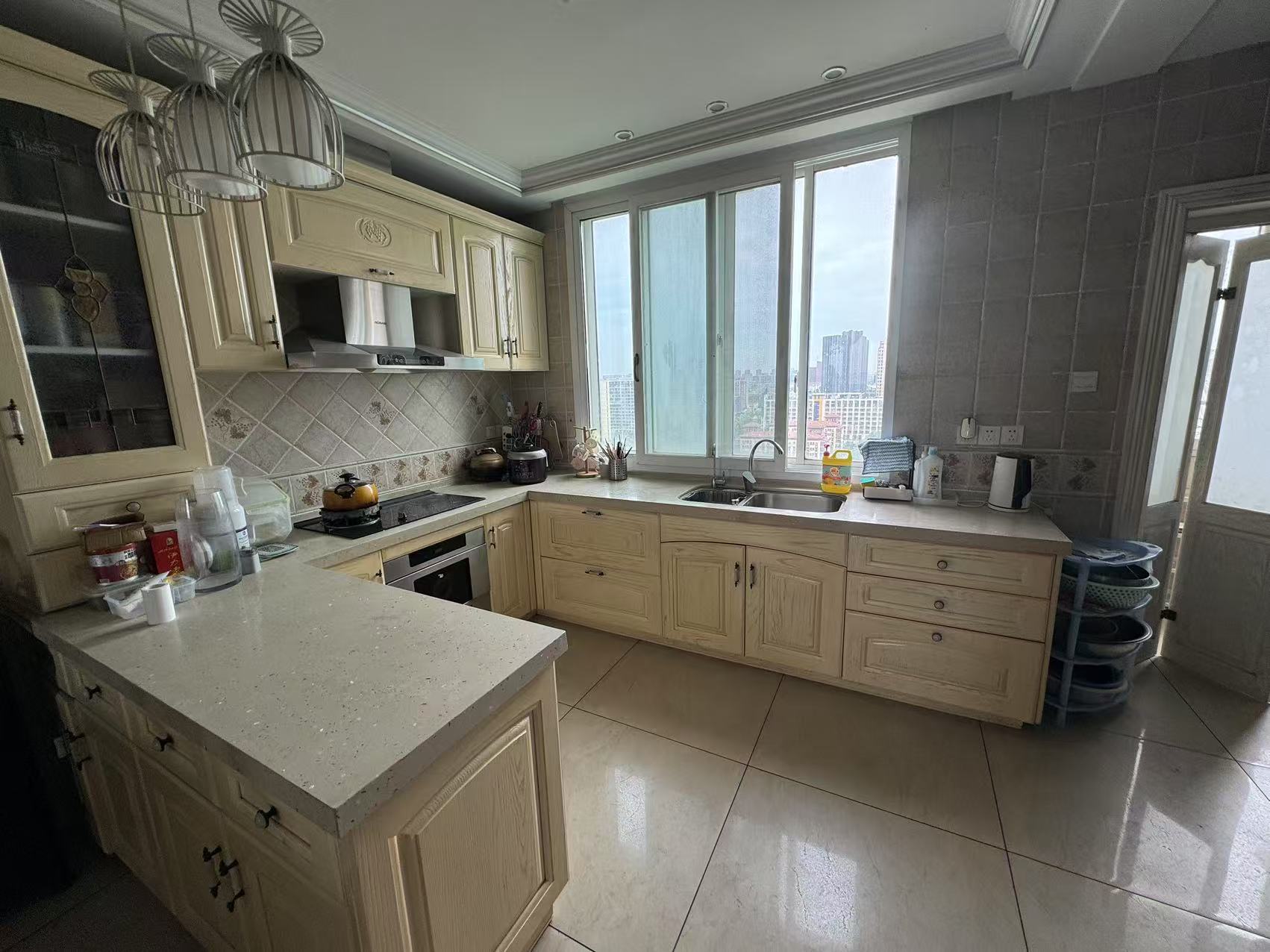 晏园南岸 5室2厅5卫 263.70m&sup2;