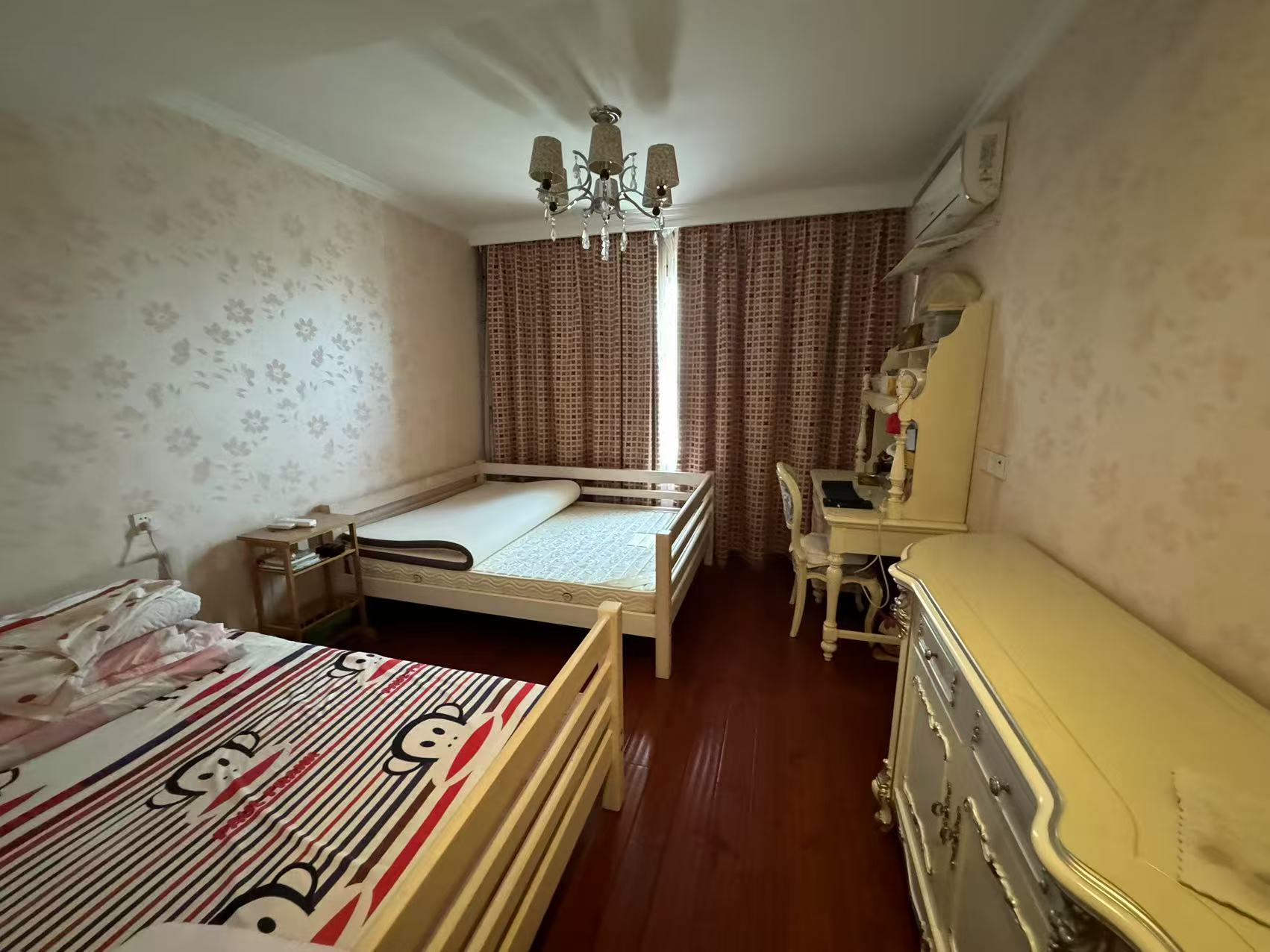 晏园南岸 5室2厅5卫 263.70m&sup2;