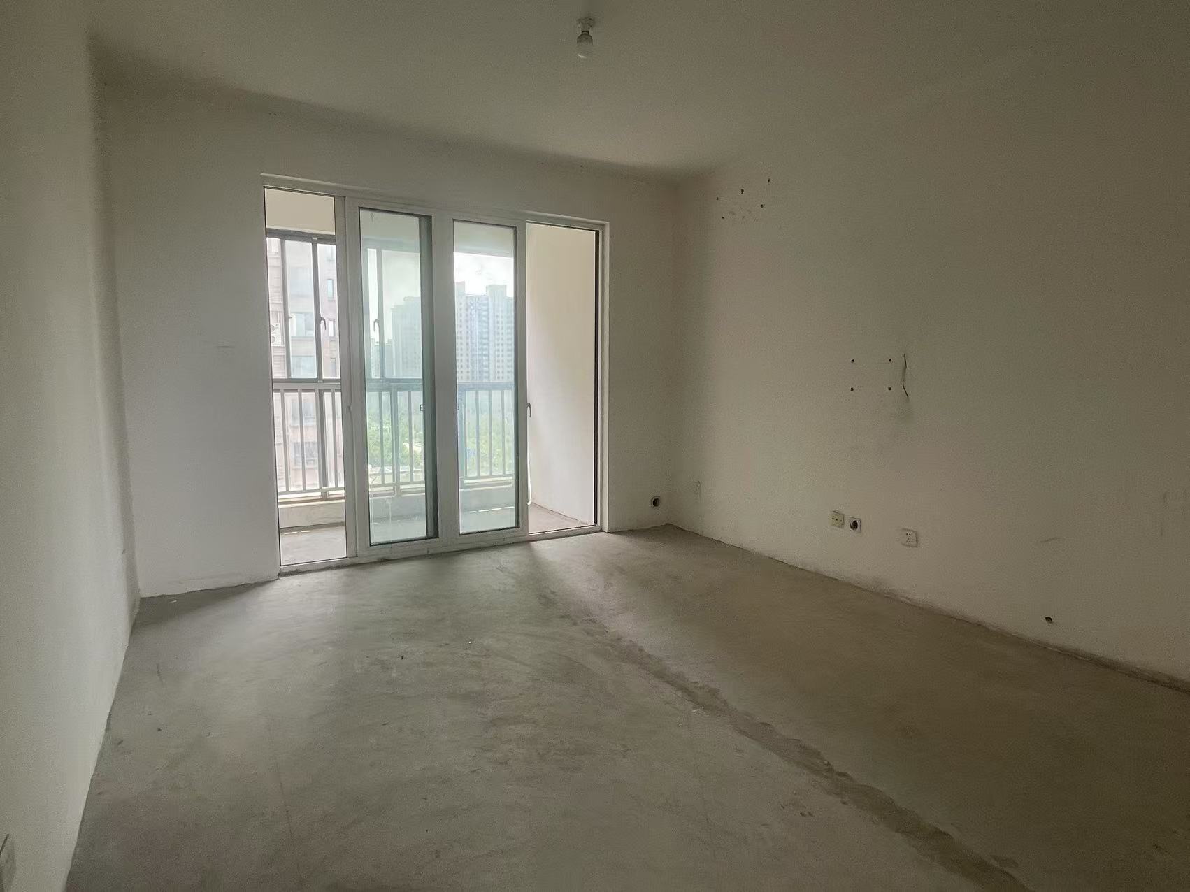 弘阳上城 3室2厅1卫 117m²
