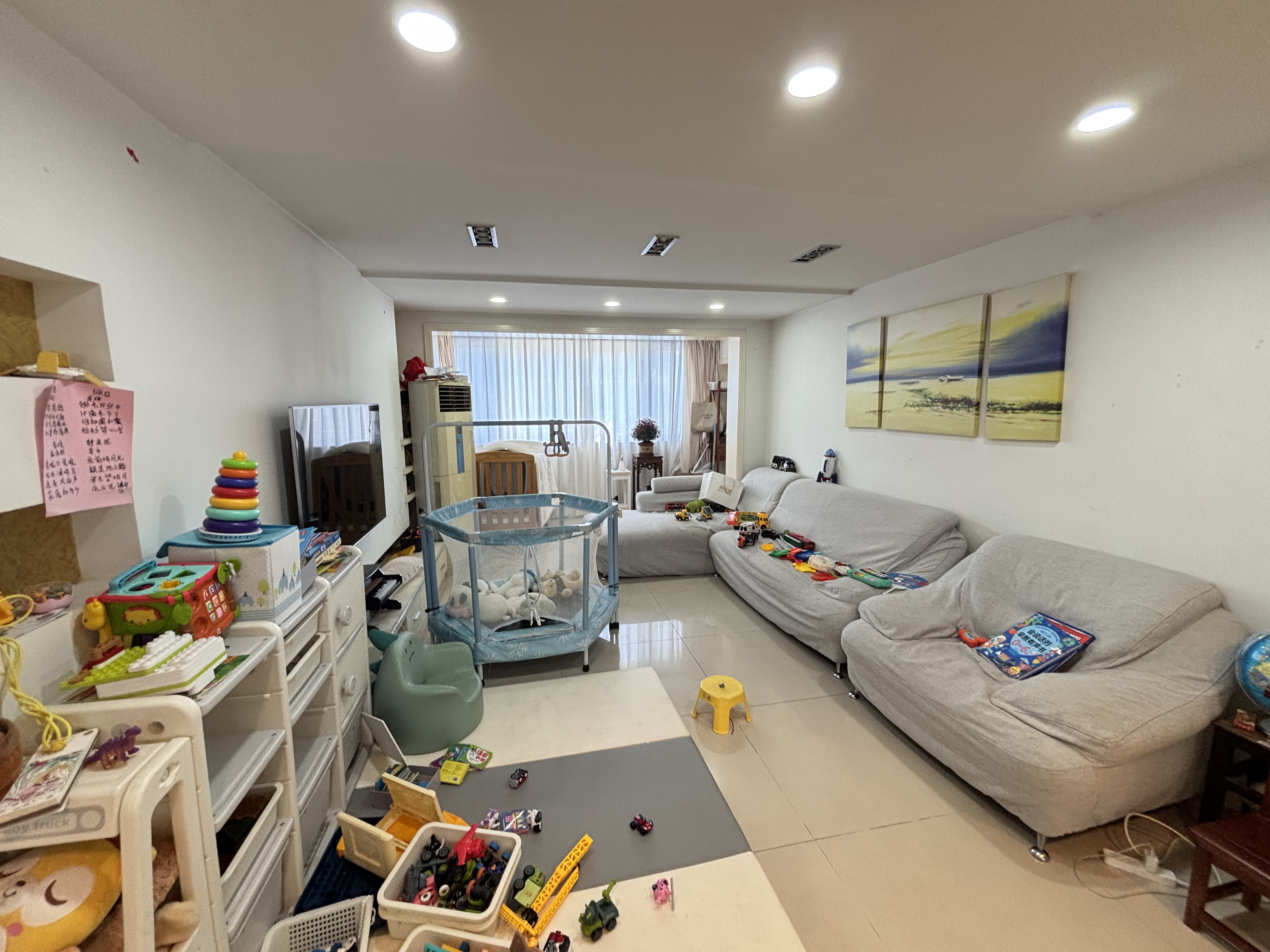 紫东花苑 3室2厅2卫 130m&sup2;