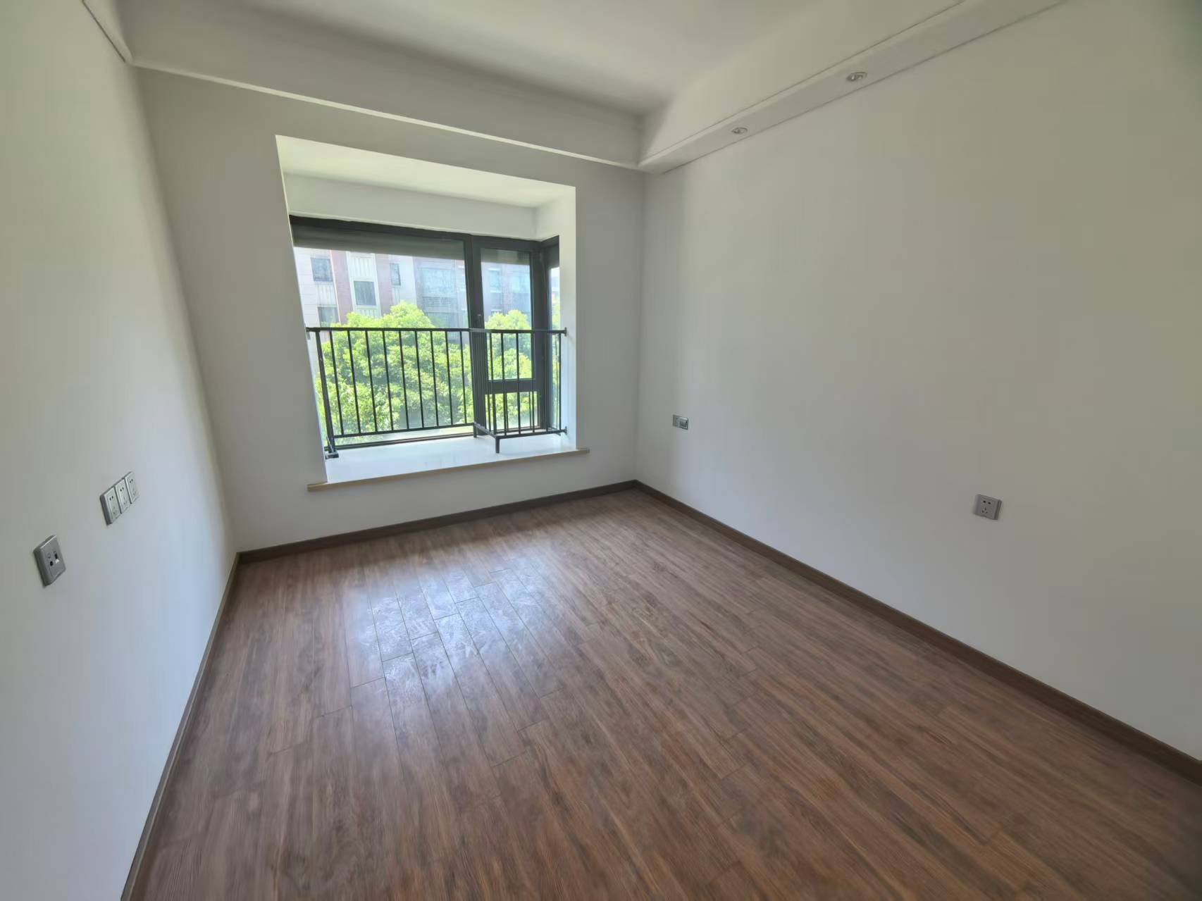 佳期漫 4室2厅2卫 144m&sup2;