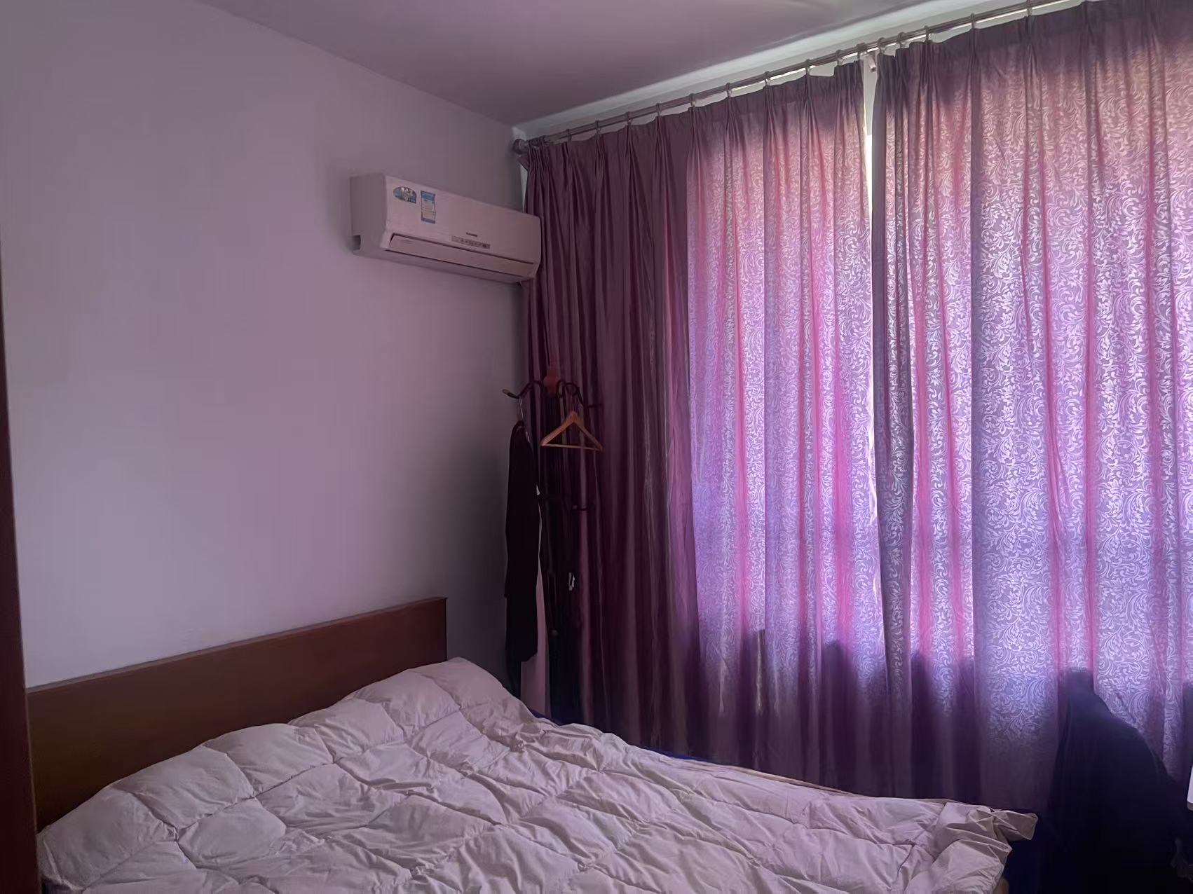 滨河人家 3室2厅1卫 127m&sup2;