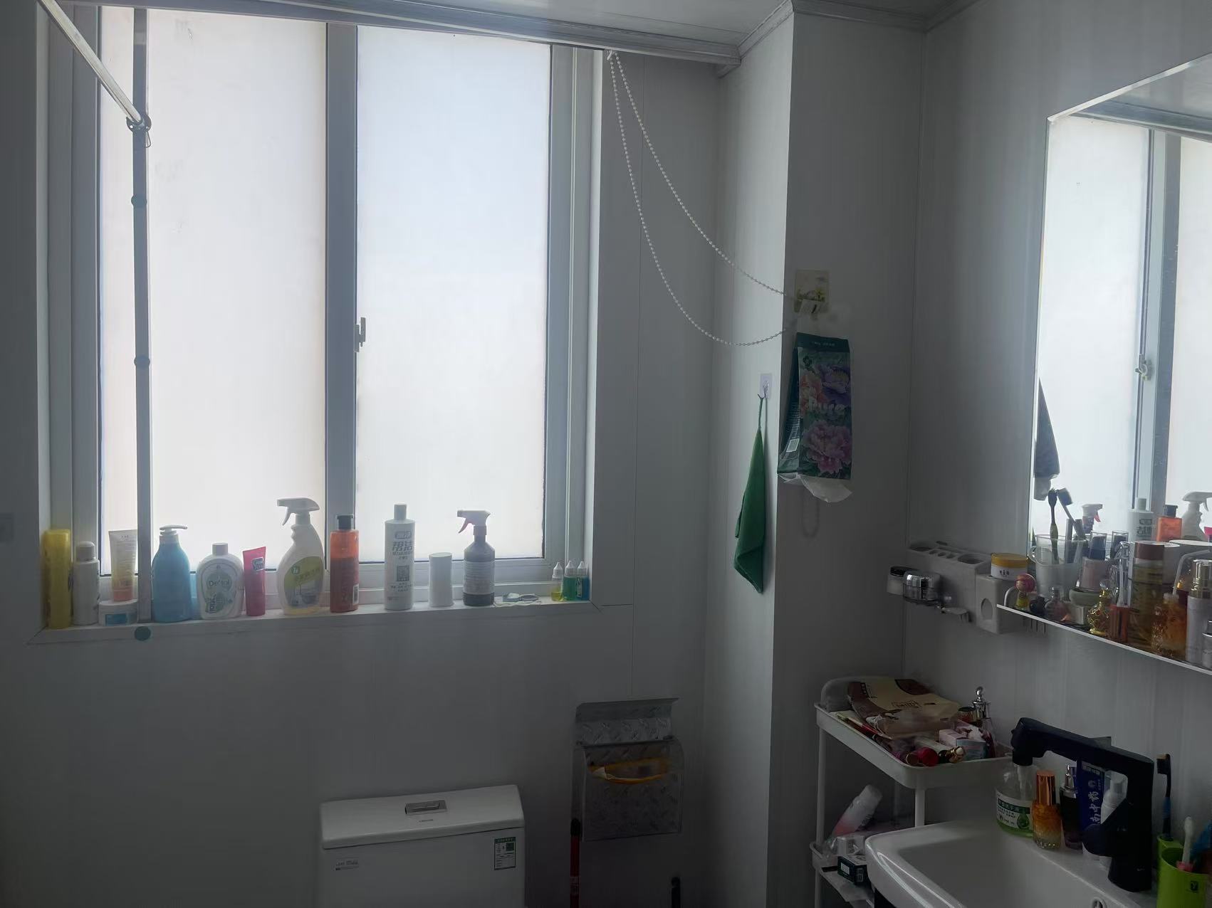 滨河人家 3室2厅1卫 127m&sup2;