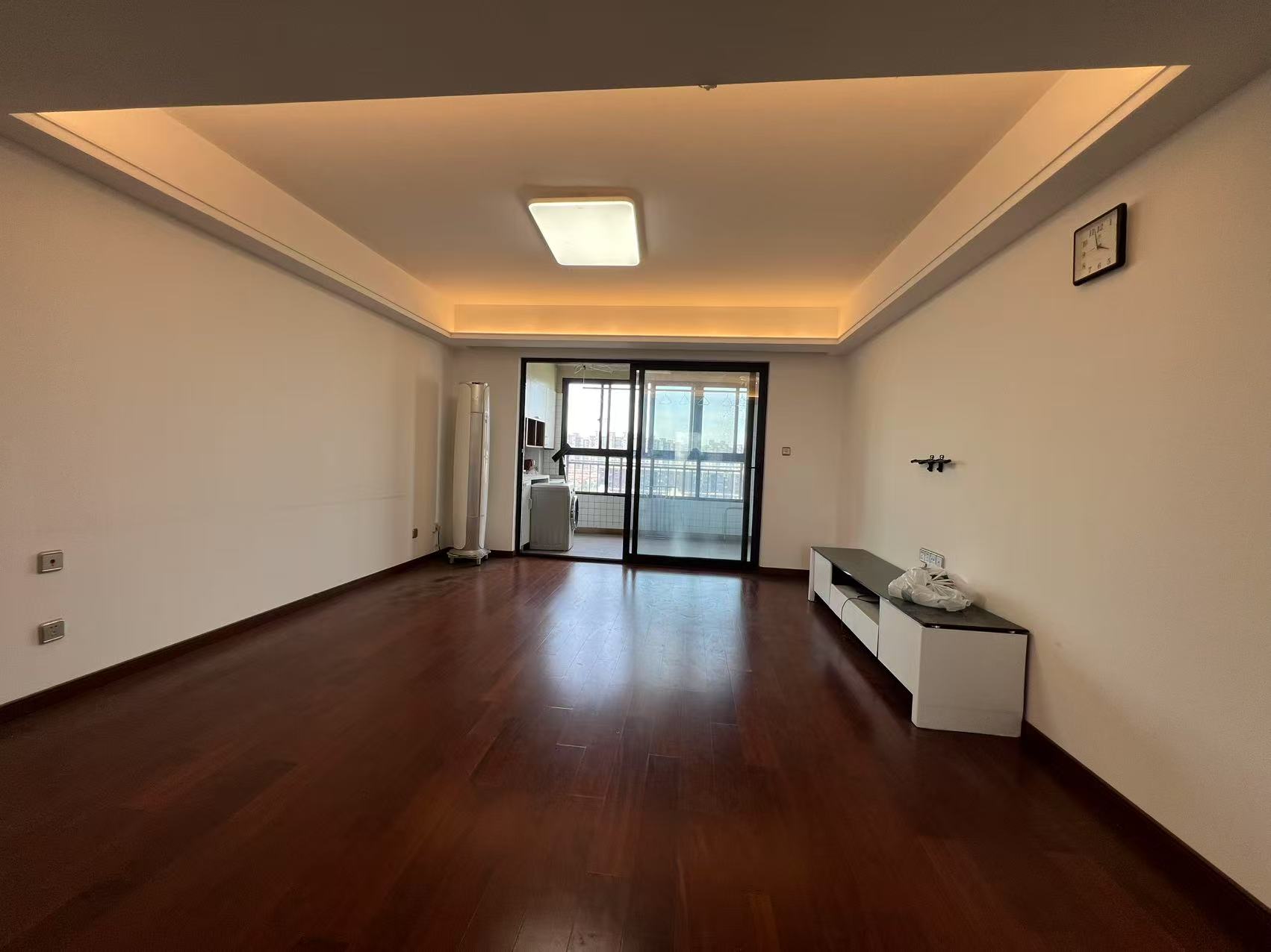 万科城市之光 3室2厅2卫 121m²
