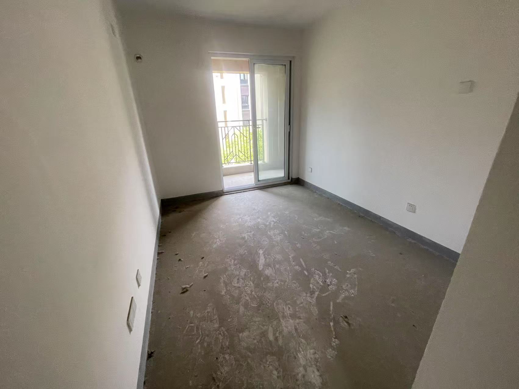 金地繁茂里 4室2厅2卫 133m&sup2;