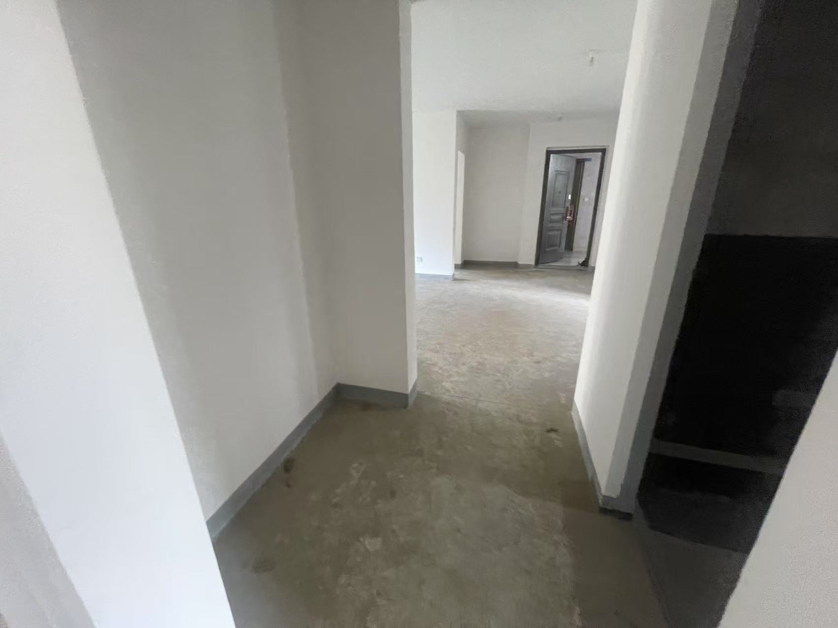 金地繁茂里 4室2厅2卫 133m&sup2;