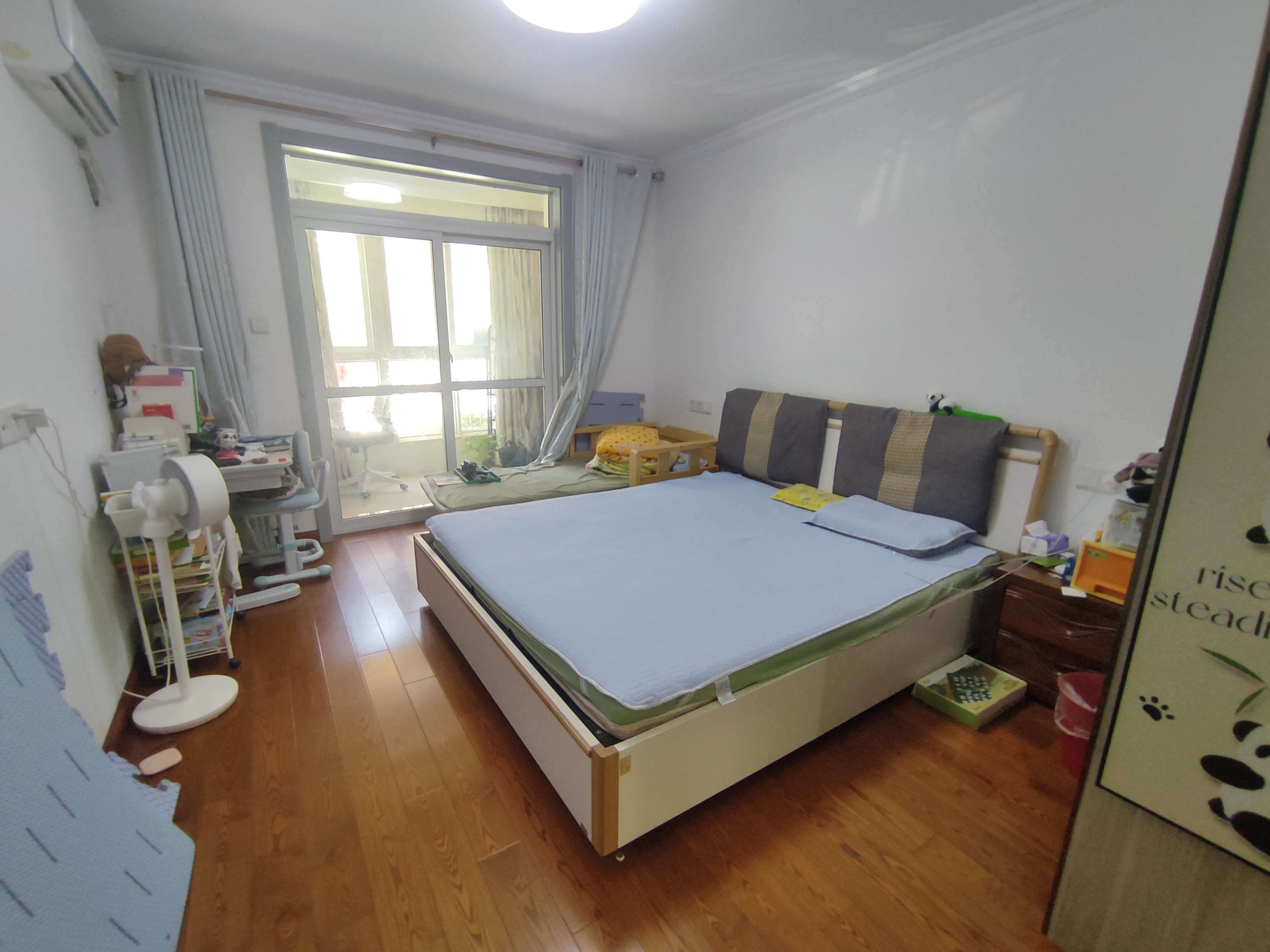 天一裕景苑 3室2厅2卫 132m&sup2;