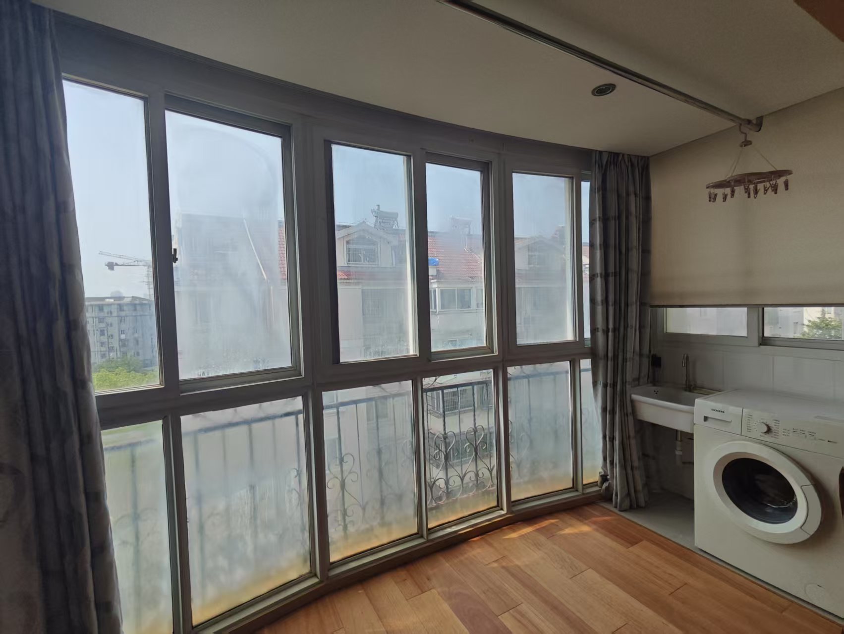 锦江苑 3室2厅2卫 130.00m&sup2;
