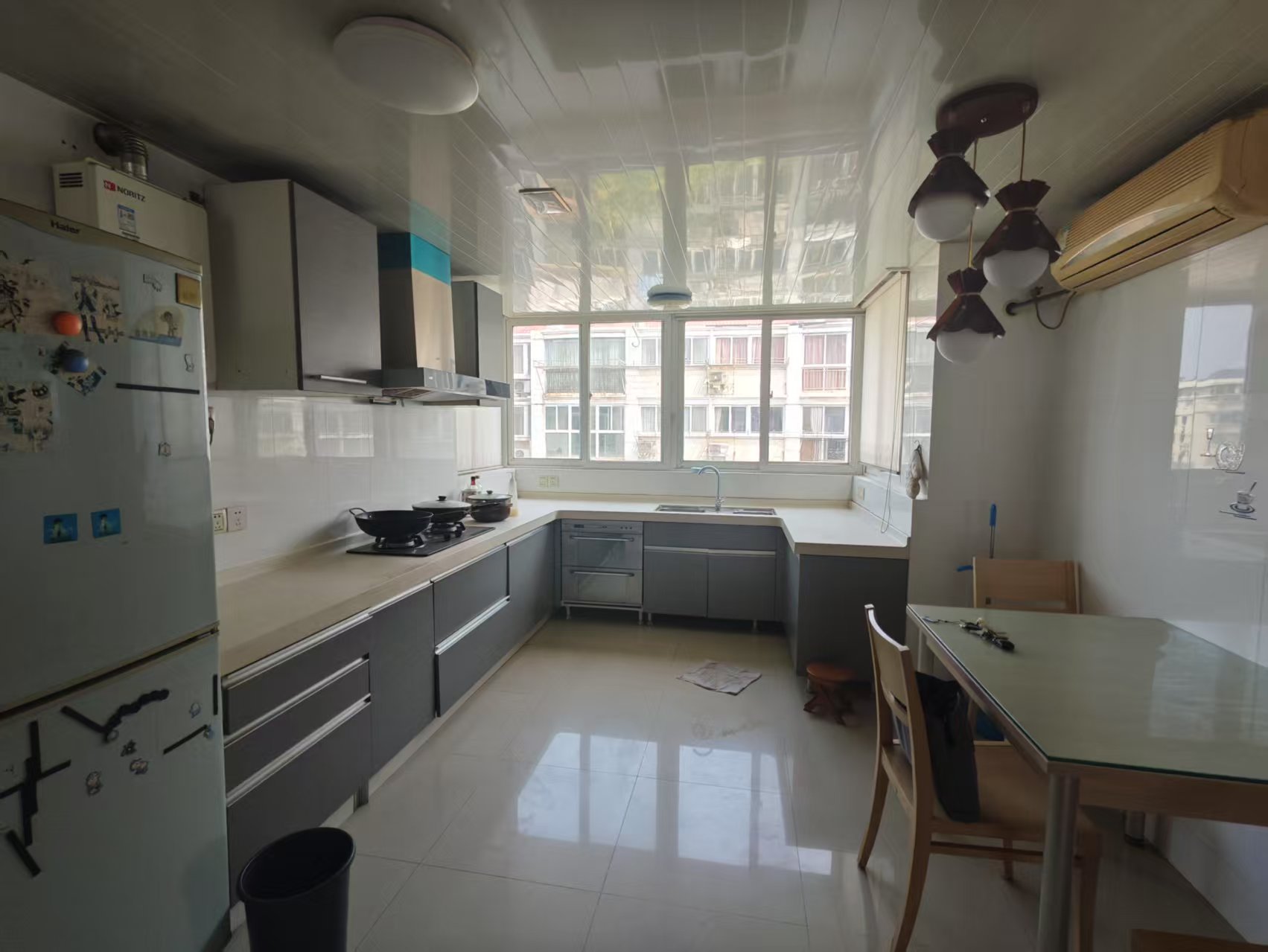 锦江苑 3室2厅2卫 130.00m&sup2;
