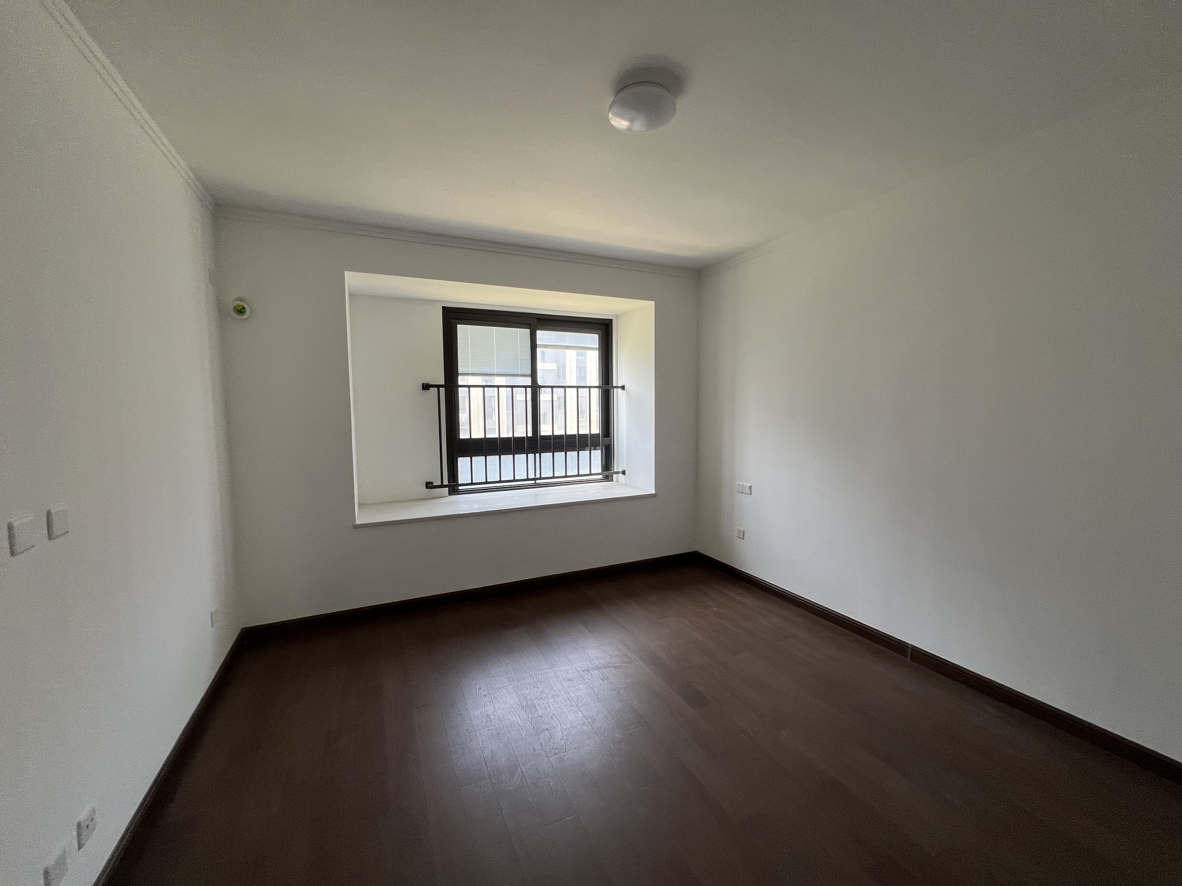 华强国际公馆 4室2厅2卫 159.73m&sup2;