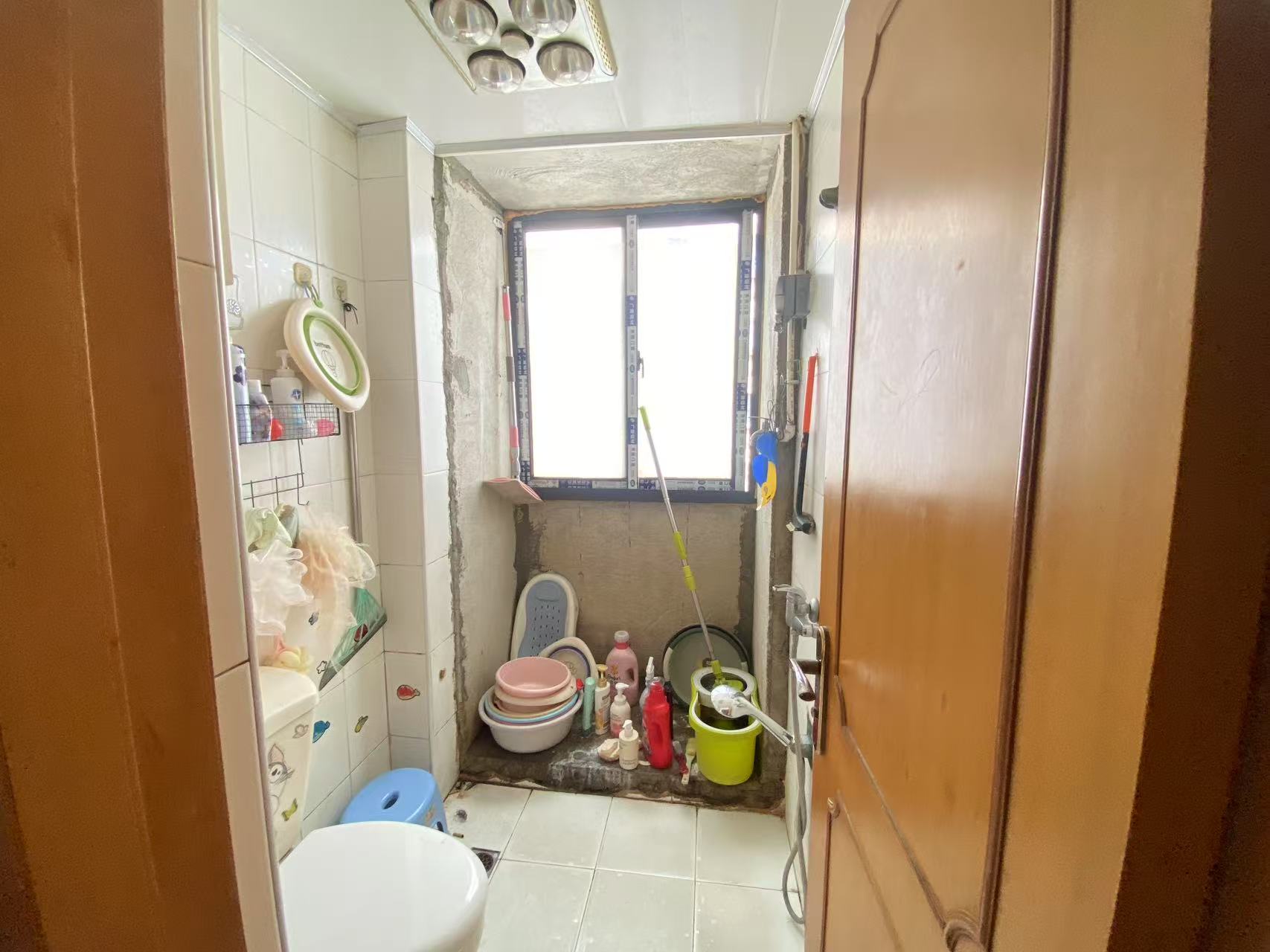 城港新村 2室1厅1卫 60m&sup2;