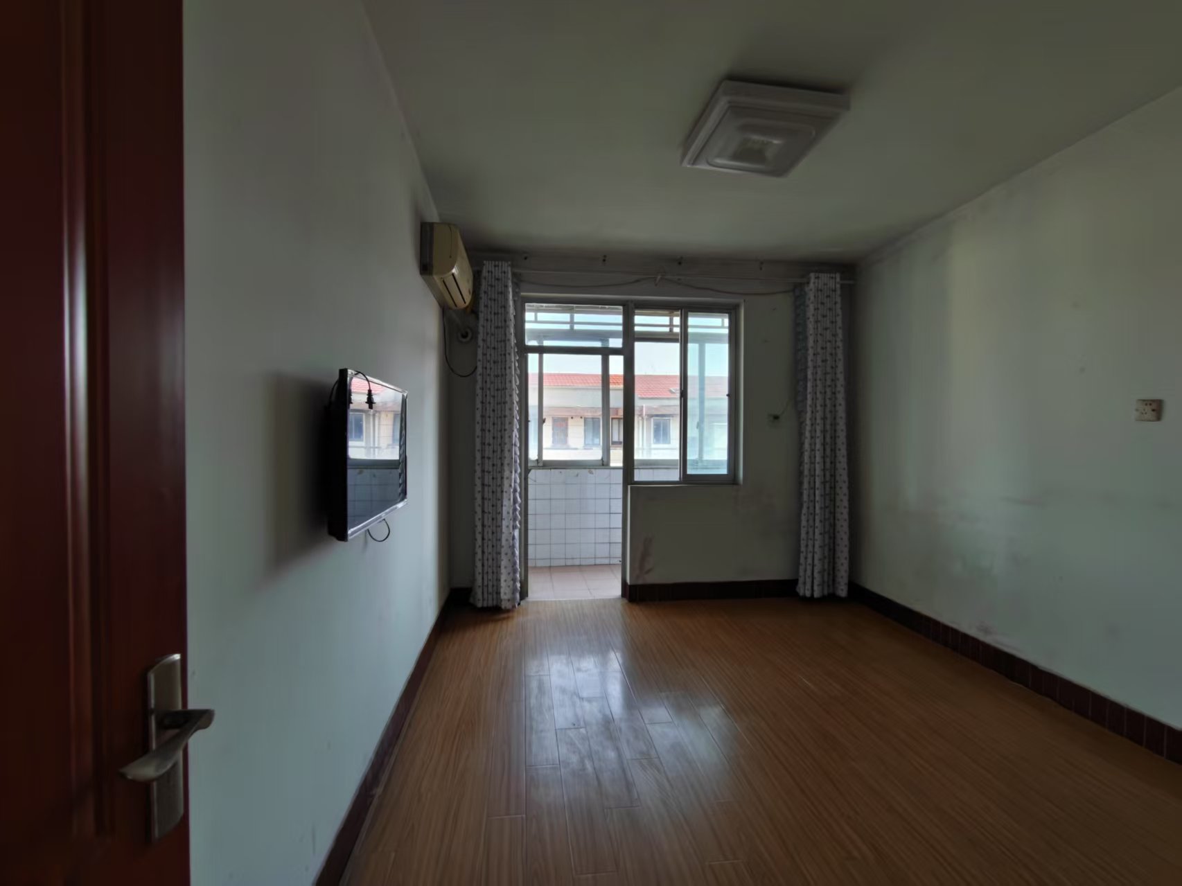 越江新村 2室1厅1卫 73.5m&sup2;