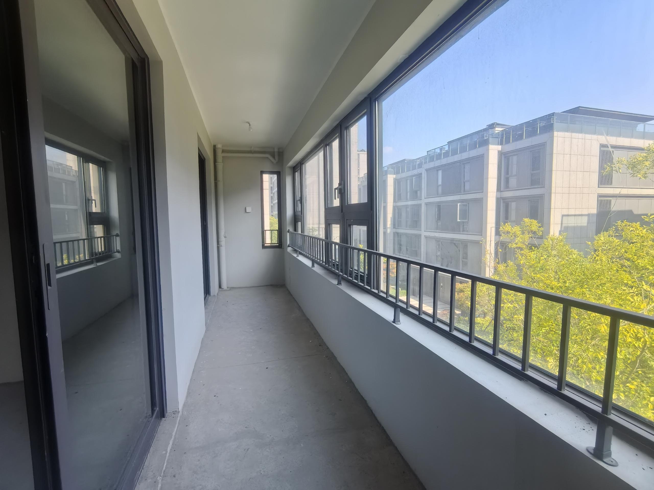 绿城湖境和庐 4室2厅2卫 150.99m&sup2;