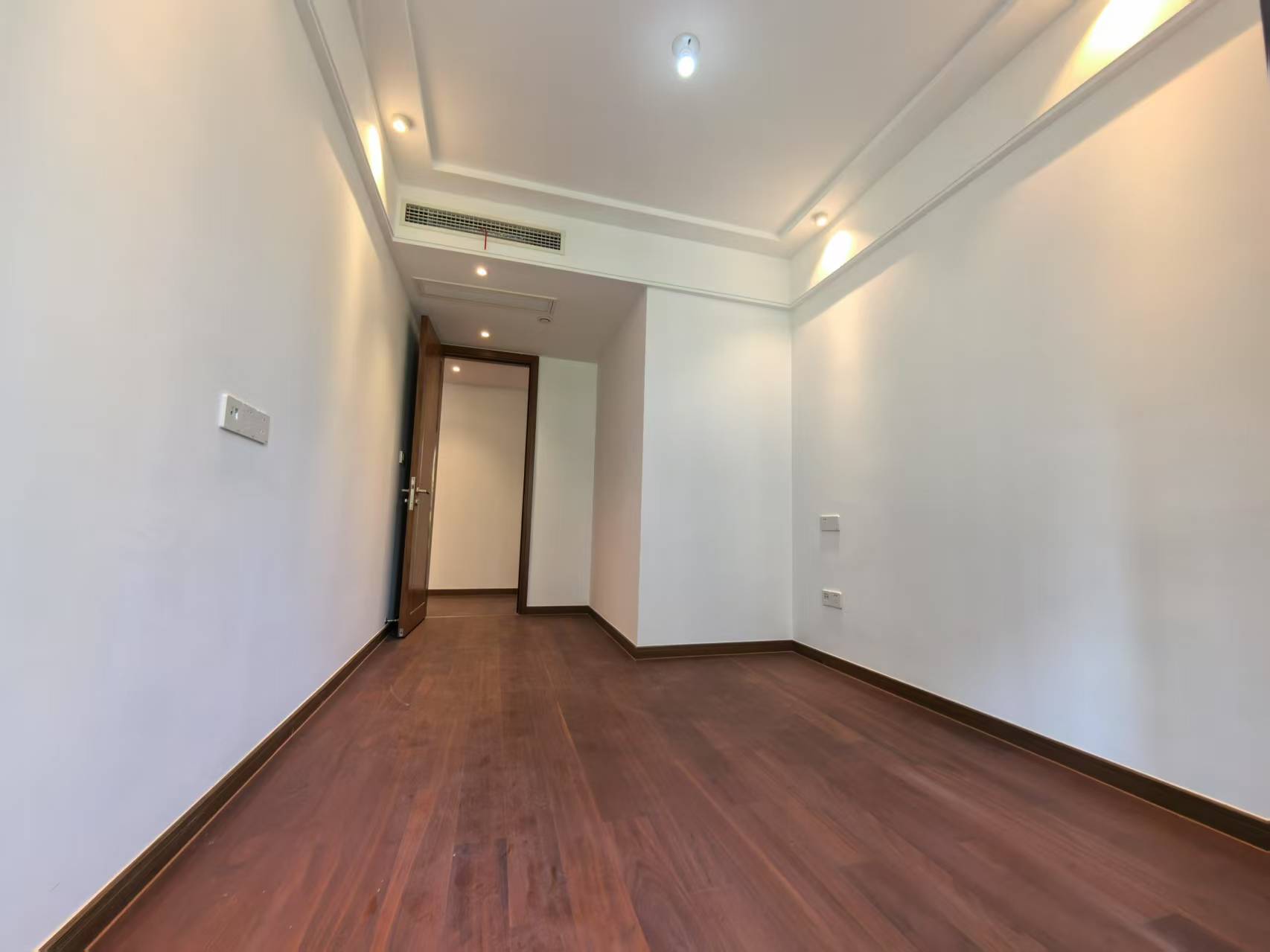 盛和九里香堤二期 4室2厅2卫 132.67m&sup2;